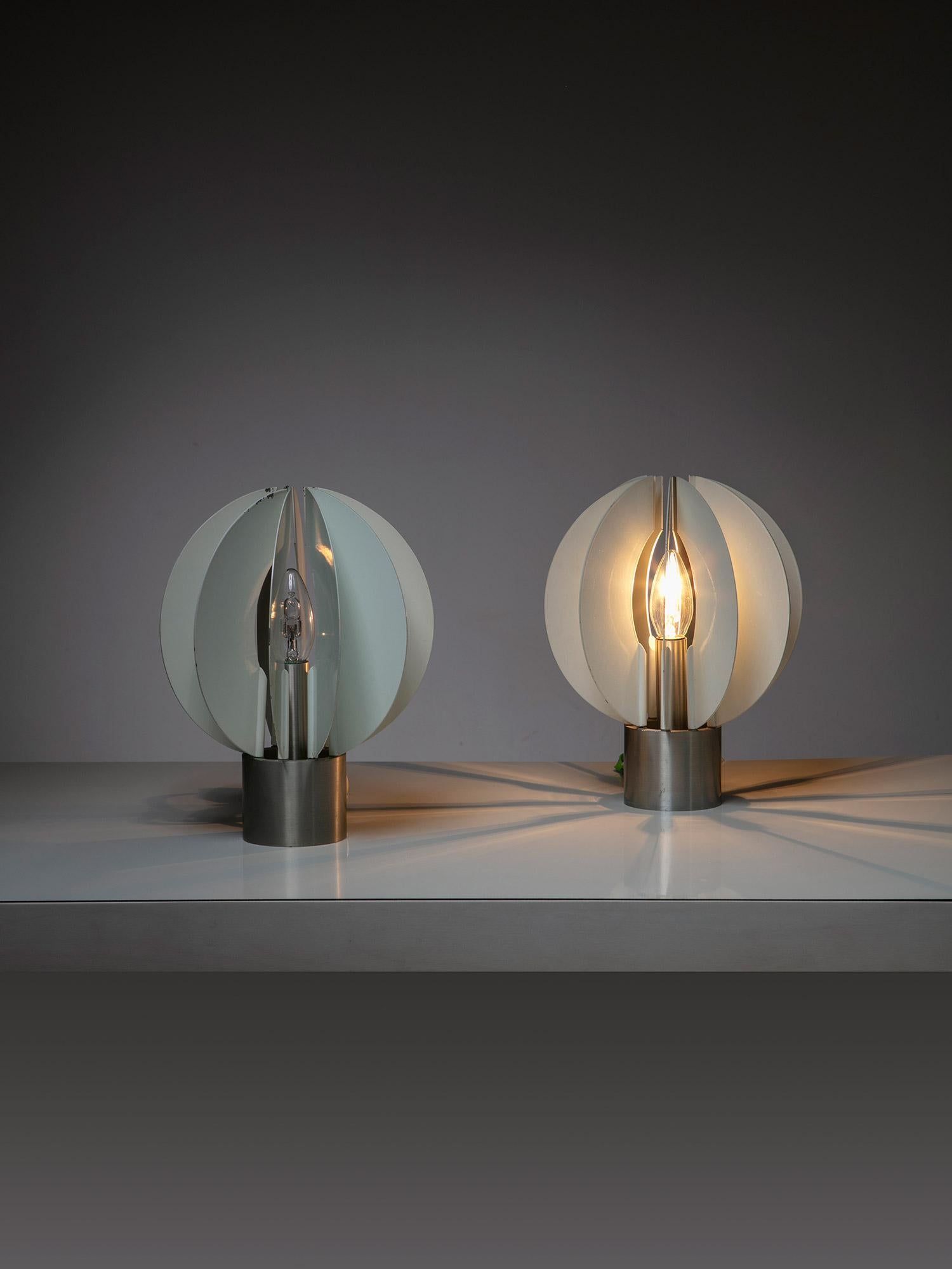 italien Paire de lampes de table Night Stand Italian 70s en vente