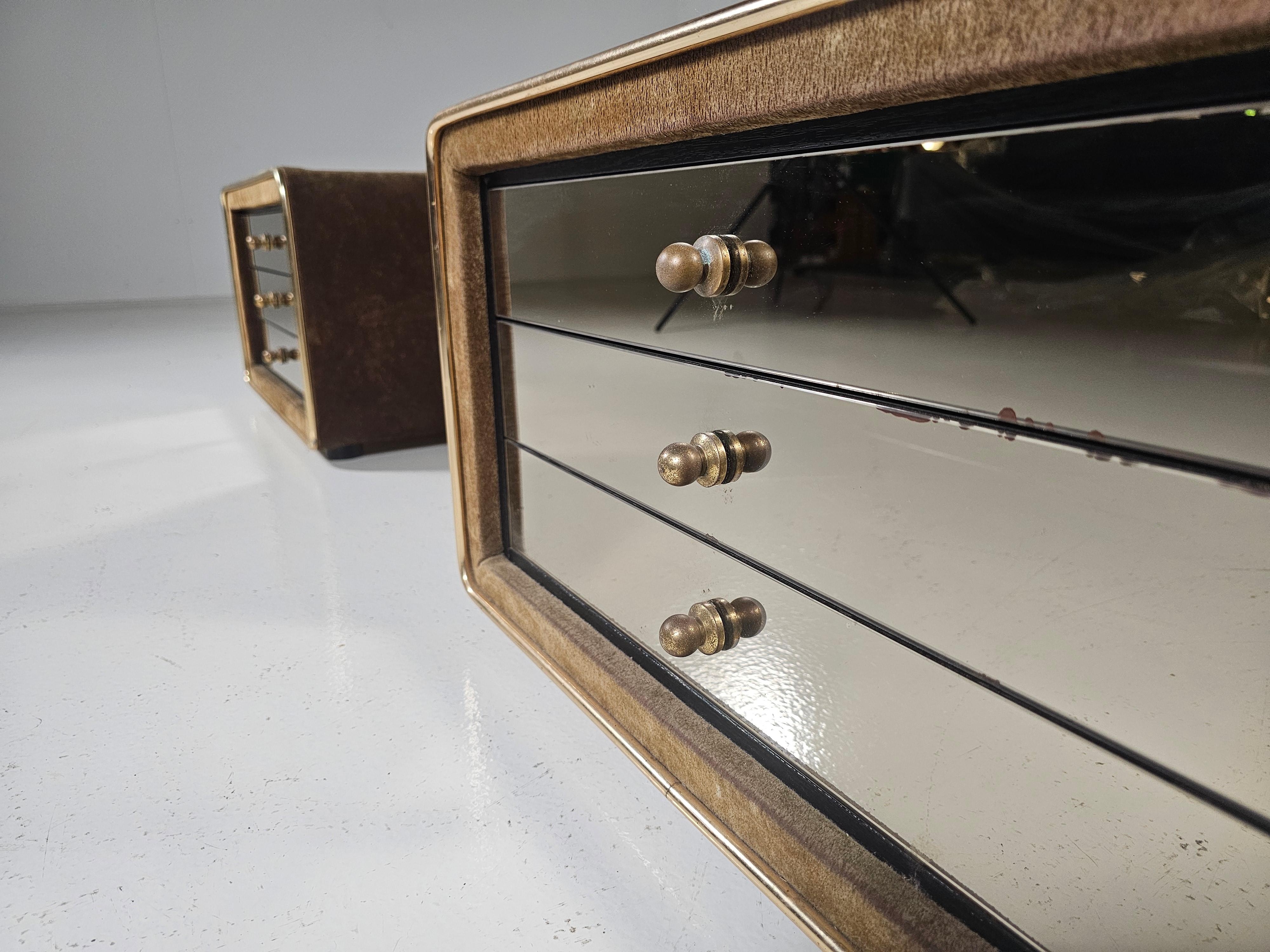Pair of night stands in brass and suede by RUF International, 1970s For Sale 4