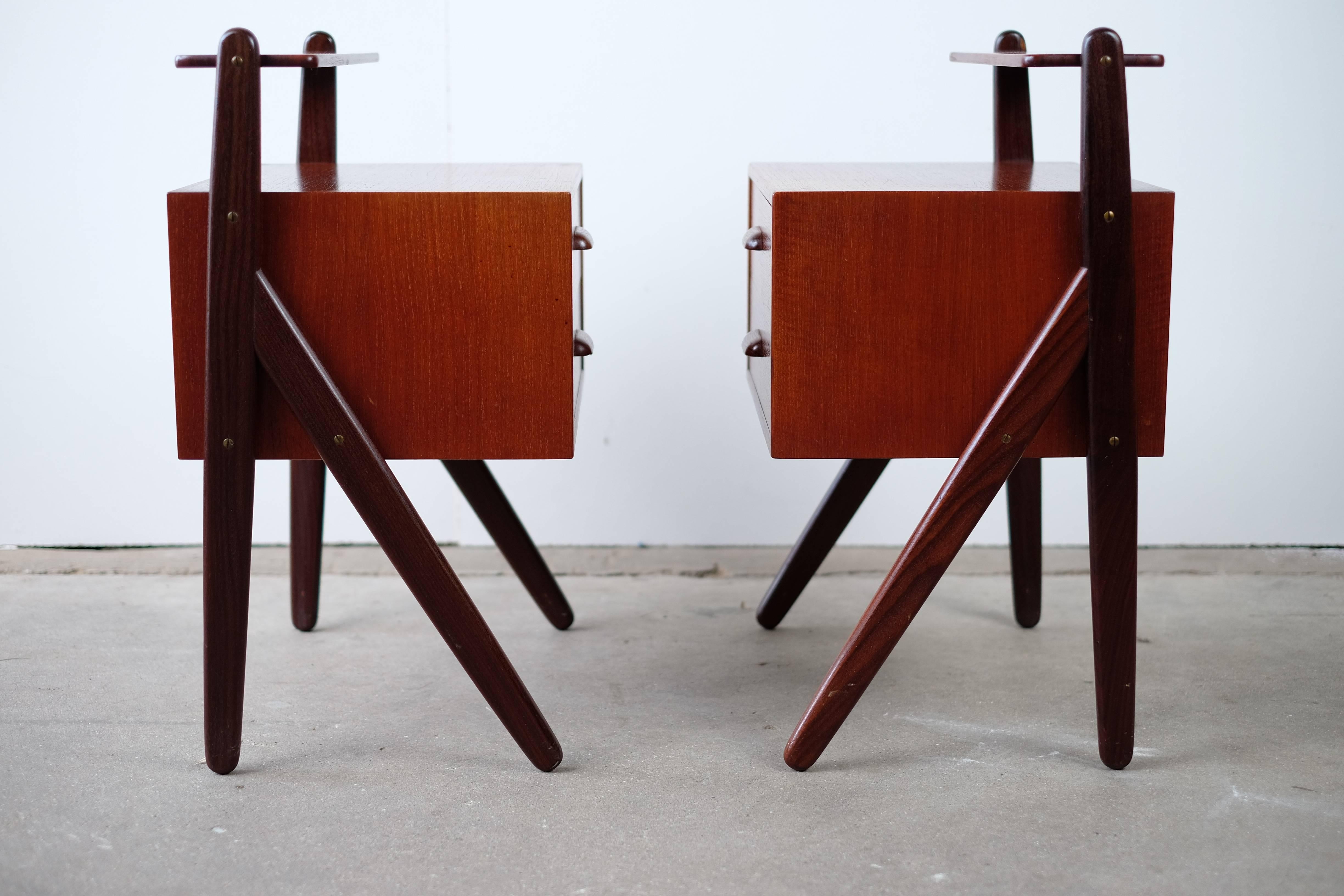Pair of Nightstands in Teak, Manufactured at Ørum Møbelfarbrik, 1960s In Good Condition In Middelfart, Fyn