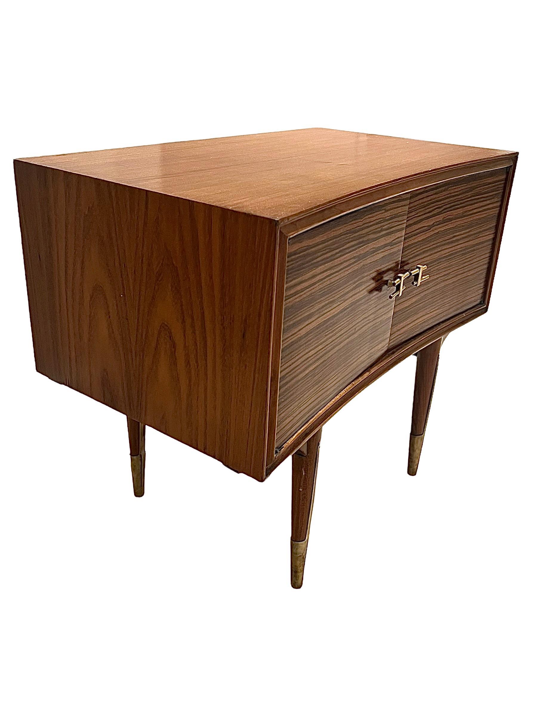 Pair of Night Stands Made of Rosewood, circa 1960, Mid-Century Modern For Sale 2