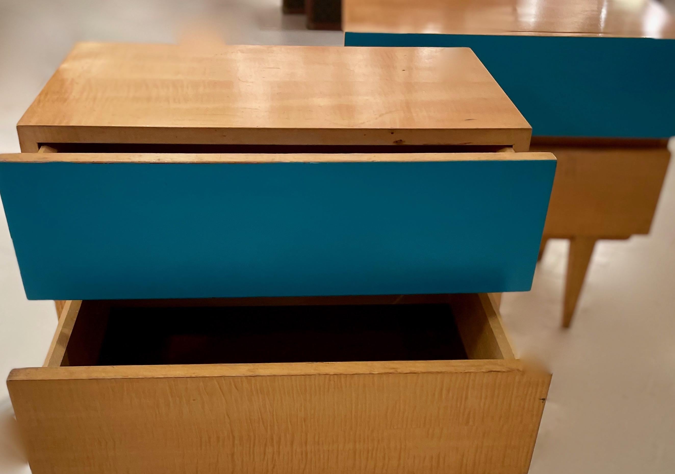 Pair of Night Stands With A Blue Drawer, In The Style Of  Gio Ponti- Italy 1950 In Good Condition In Brussels, BE