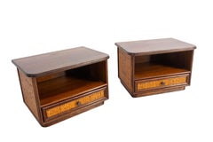 Paire de tables de chevet Tables de chevet Rotin et orme massif circa 1970