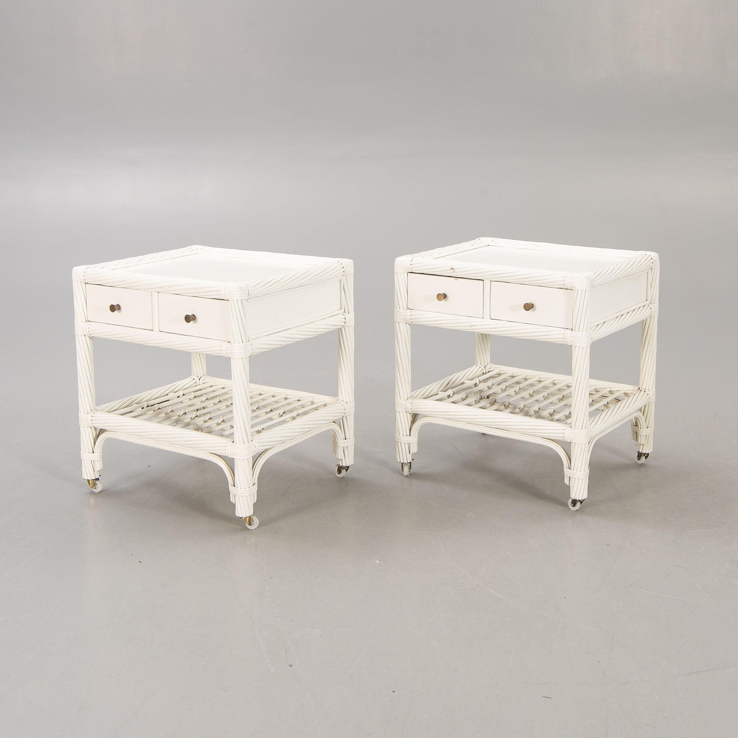 Mid-Century Modern Pair of Nightstand White Lacquer Bamboo and Wood by DUX, Sweden, 1960 For Sale