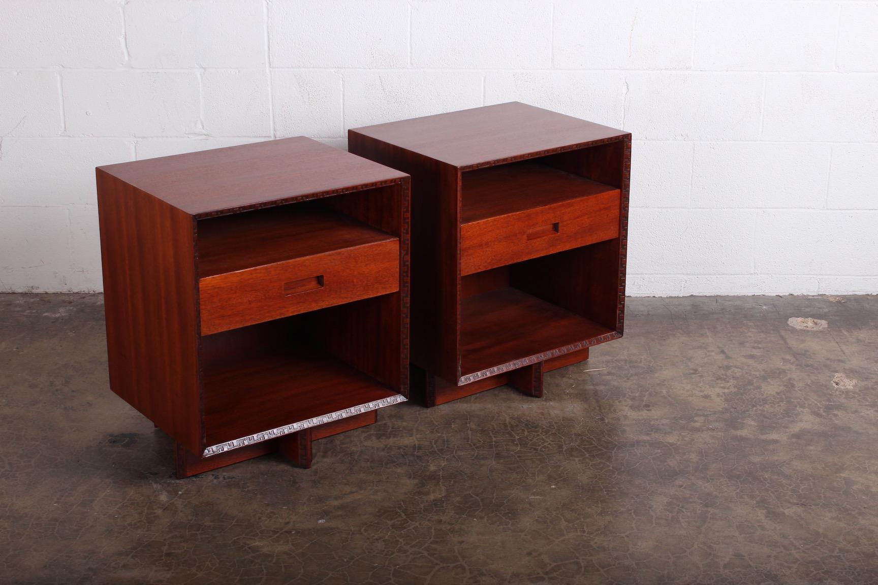 Mid-20th Century Pair of Nightstands by Frank Lloyd Wright for Henredon