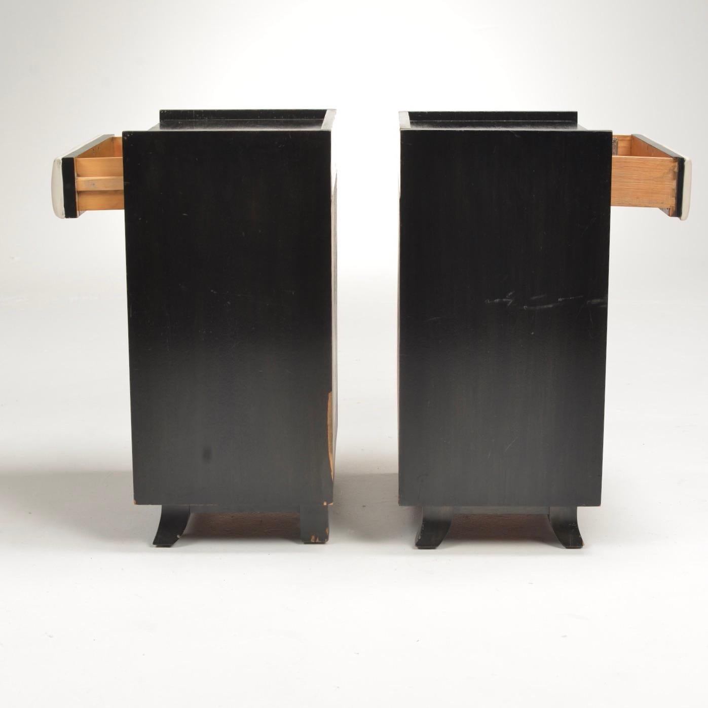 Coppia di comodini di Gilbert Rohde per Herman Miller in vendita 2