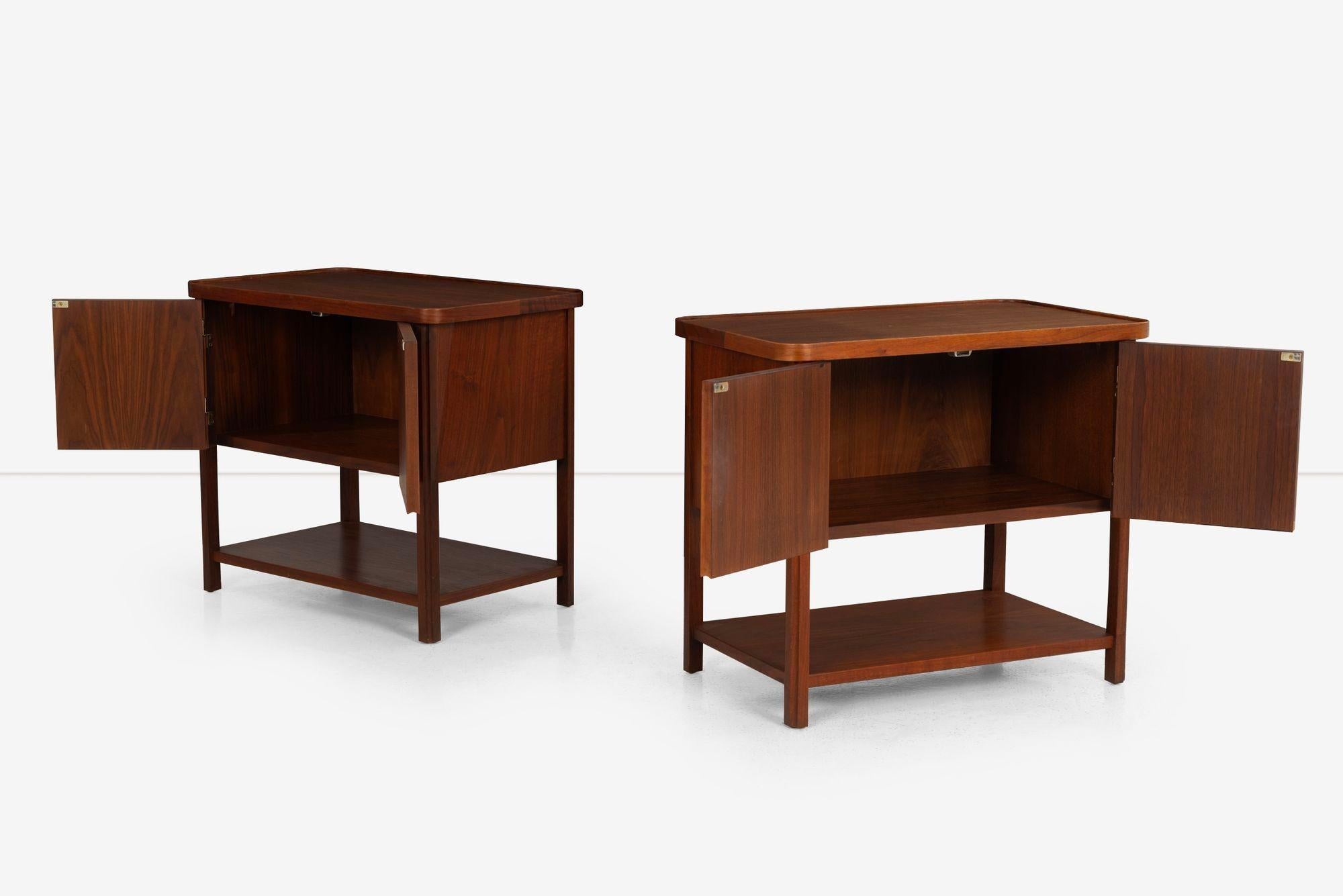 Oiled Pair of Nightstands by Jack Cartwright for Founders Furniture For Sale