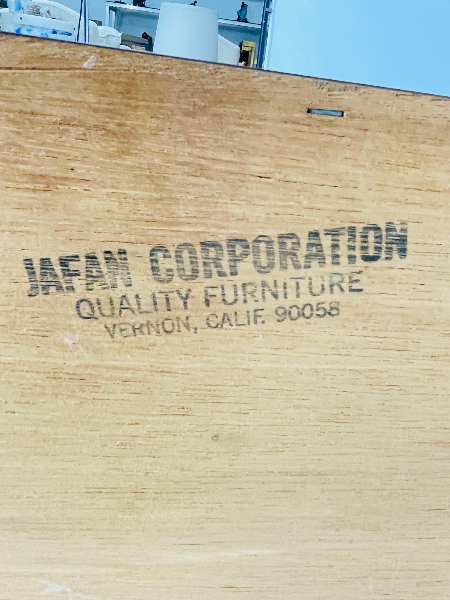 Ein Paar Nachttische von Jafan Corporation, USA 1960er Jahre im Angebot 6
