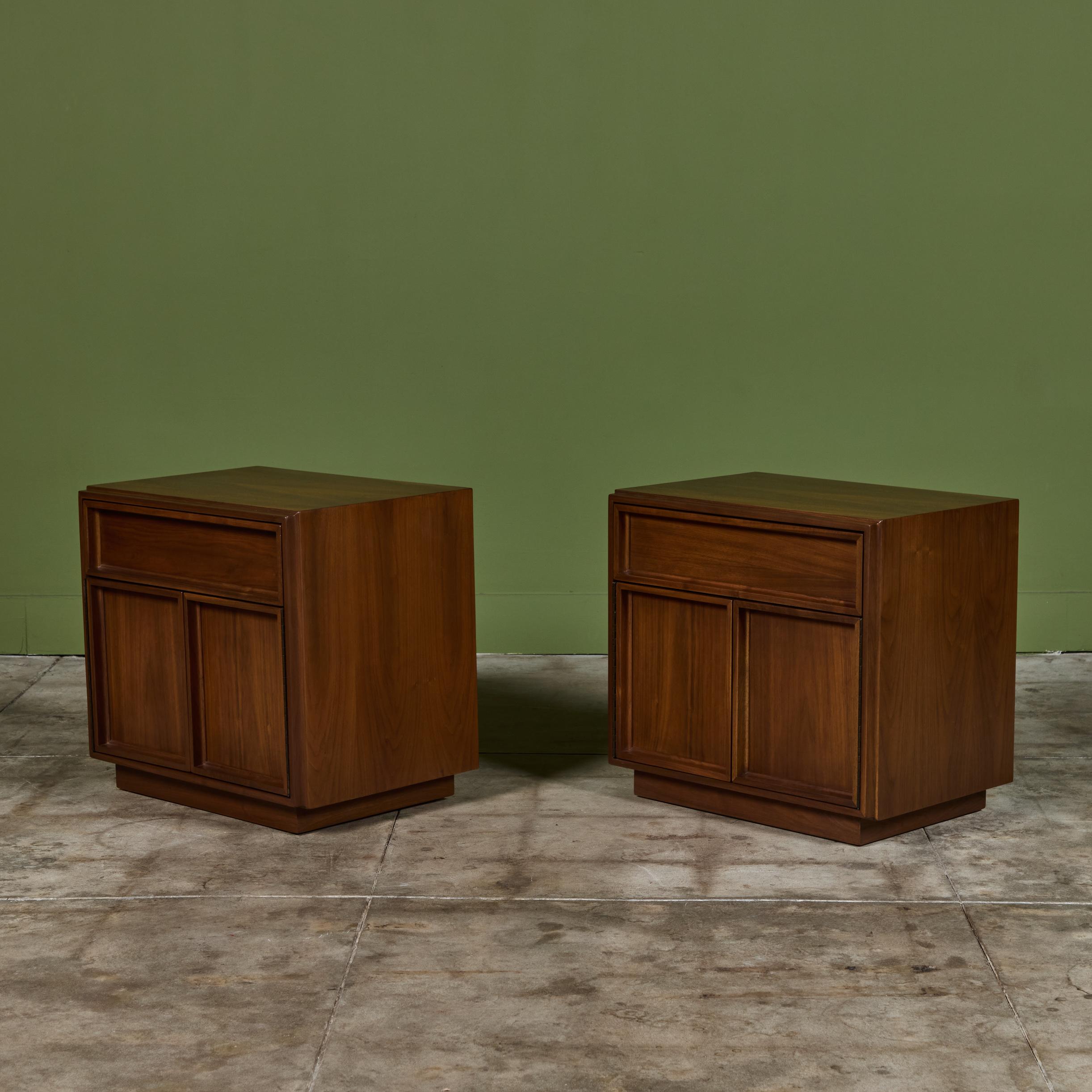 Pair of Nightstands by John Keal for Brown Saltman 3