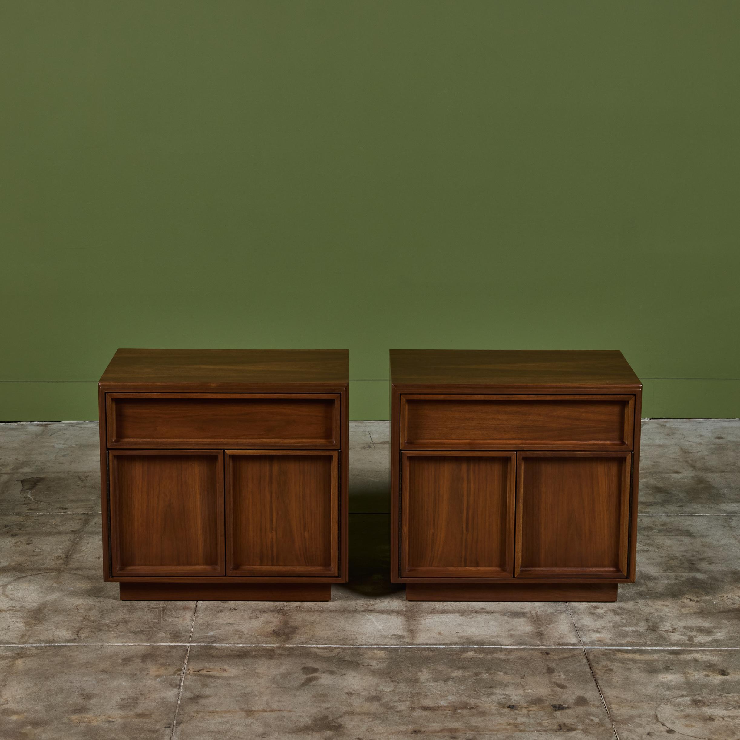 Pair of Nightstands by John Keal for Brown Saltman 1