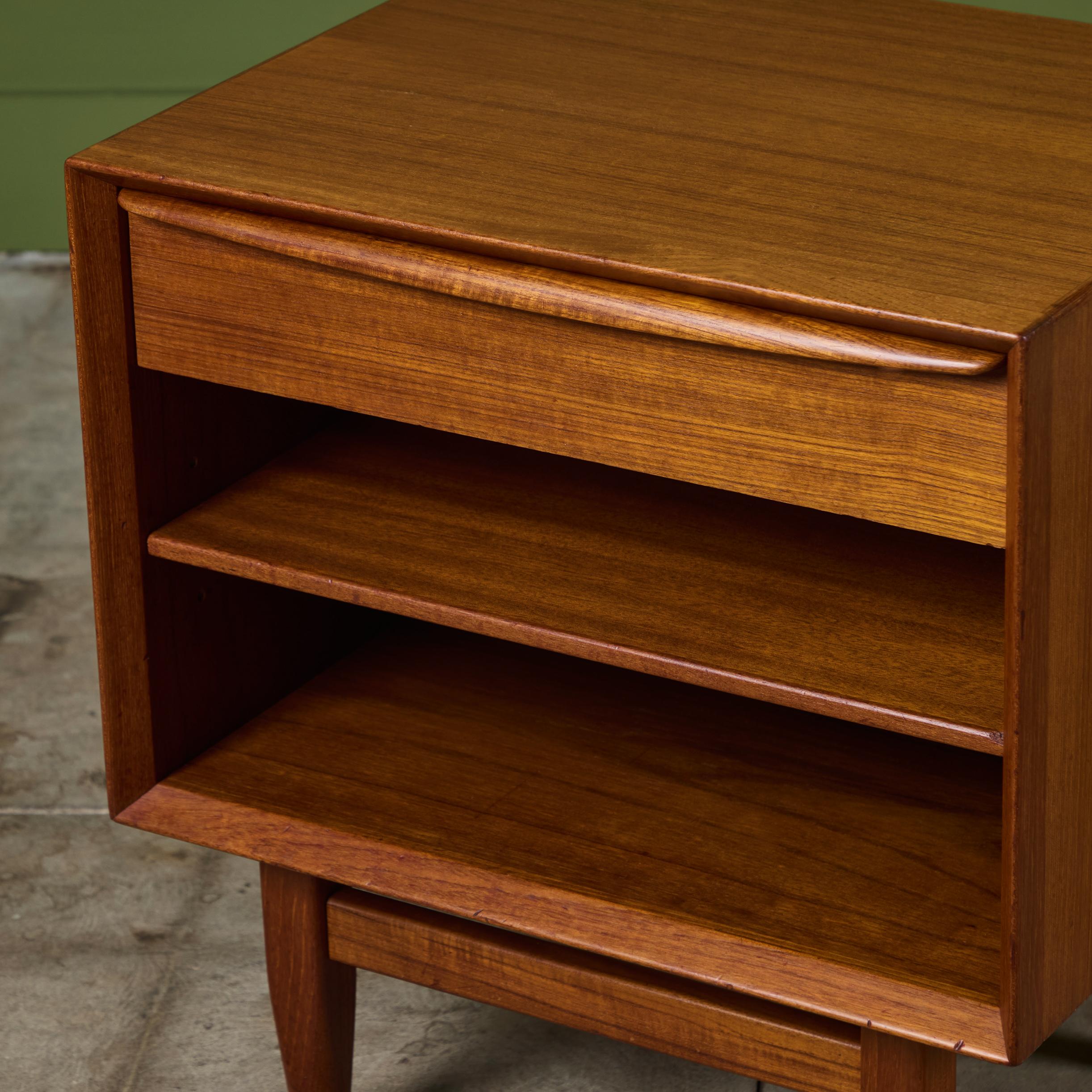 Pair of Nightstands by Svend Åge Madsen for Falster For Sale 4