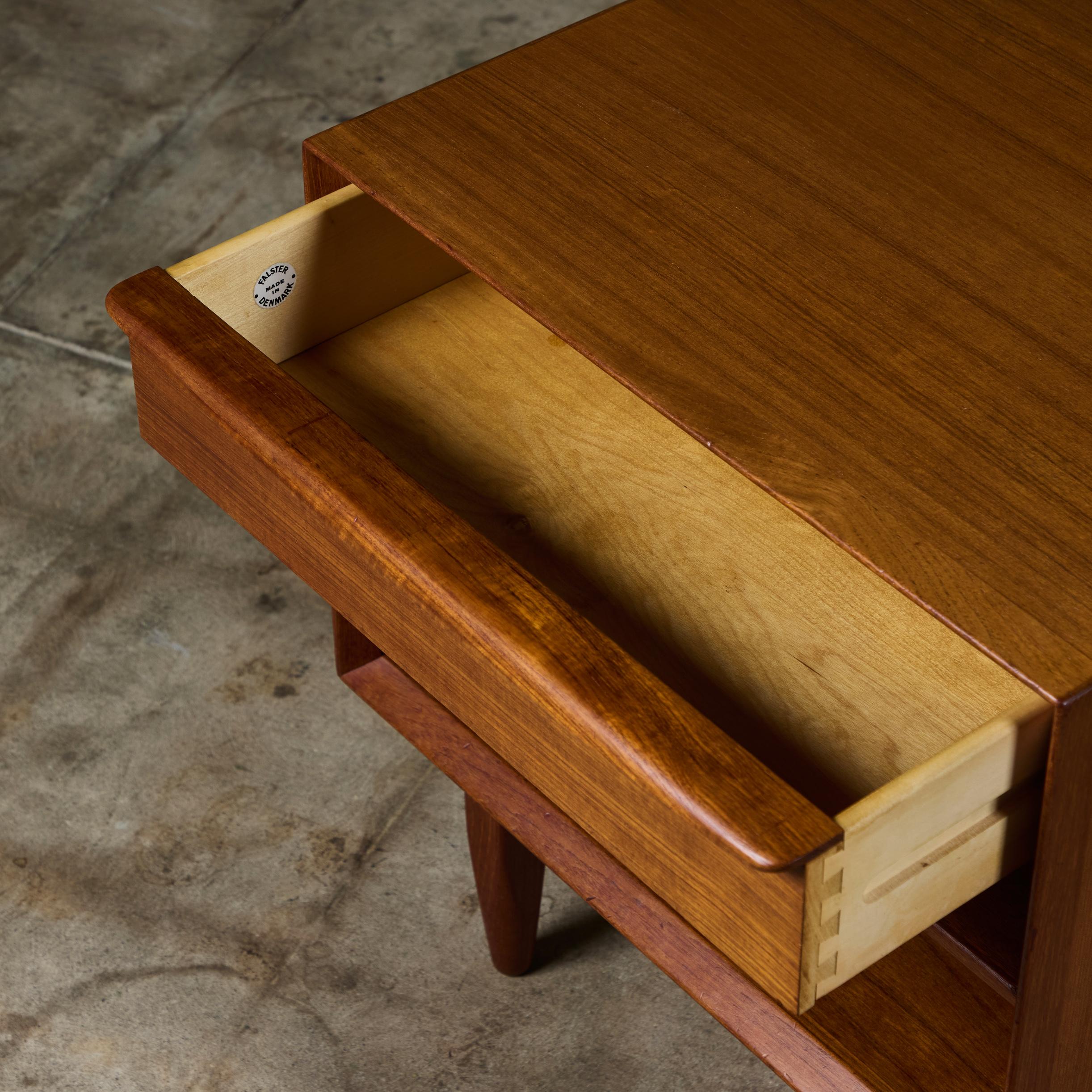 Pair of Nightstands by Svend Åge Madsen for Falster For Sale 5