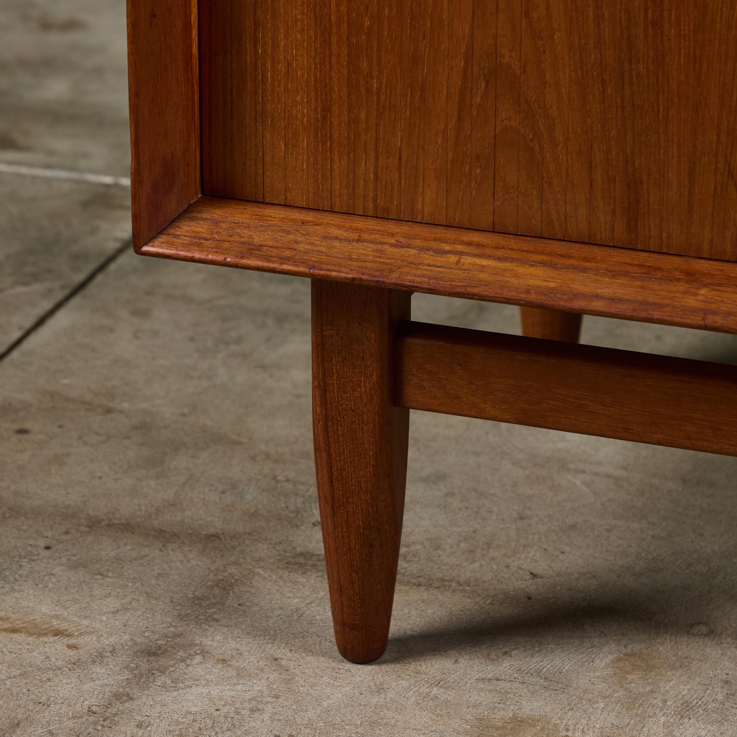 Pair of Nightstands by Svend Åge Madsen for Falster For Sale 7