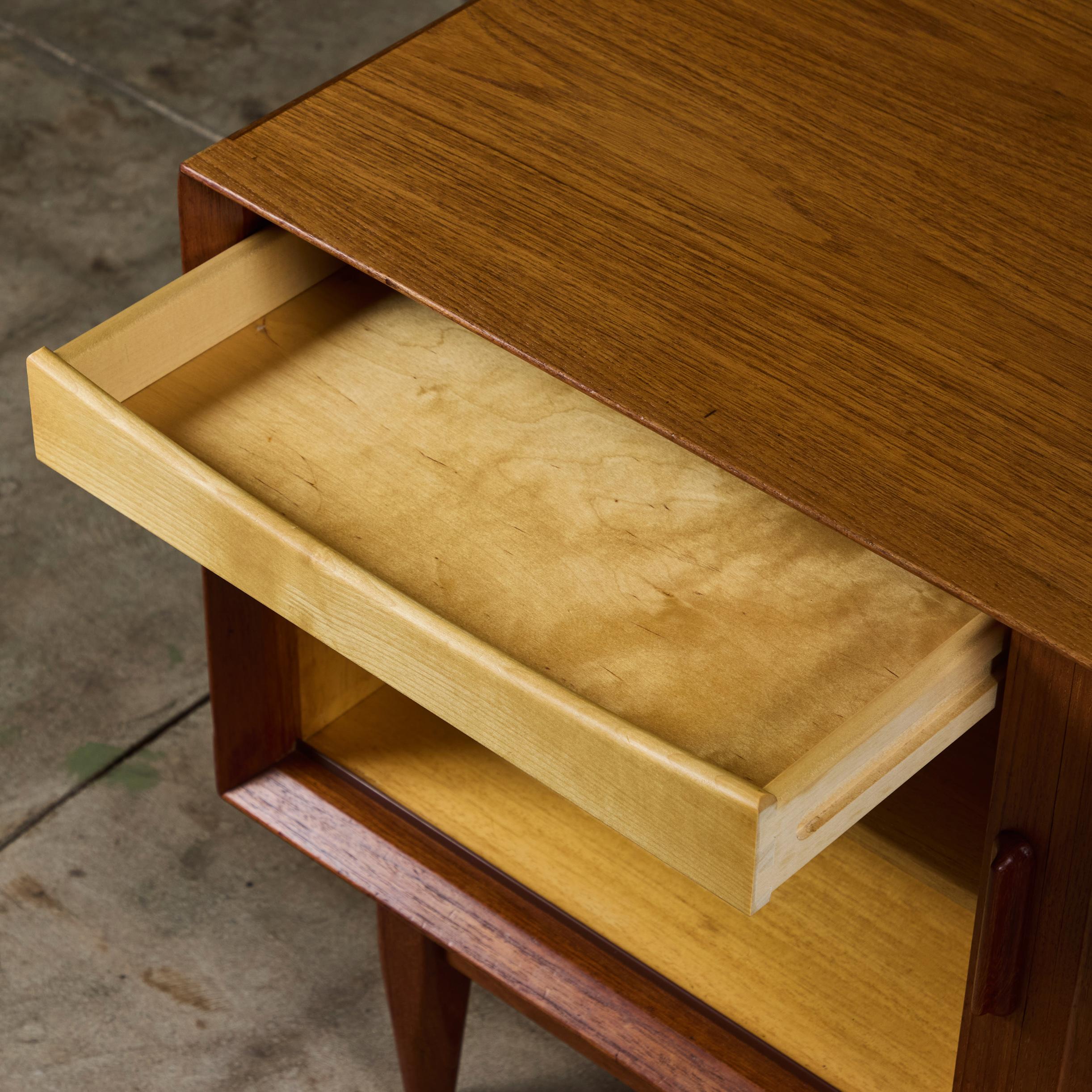Pair of Nightstands by Svend Åge Madsen for Falster For Sale 8