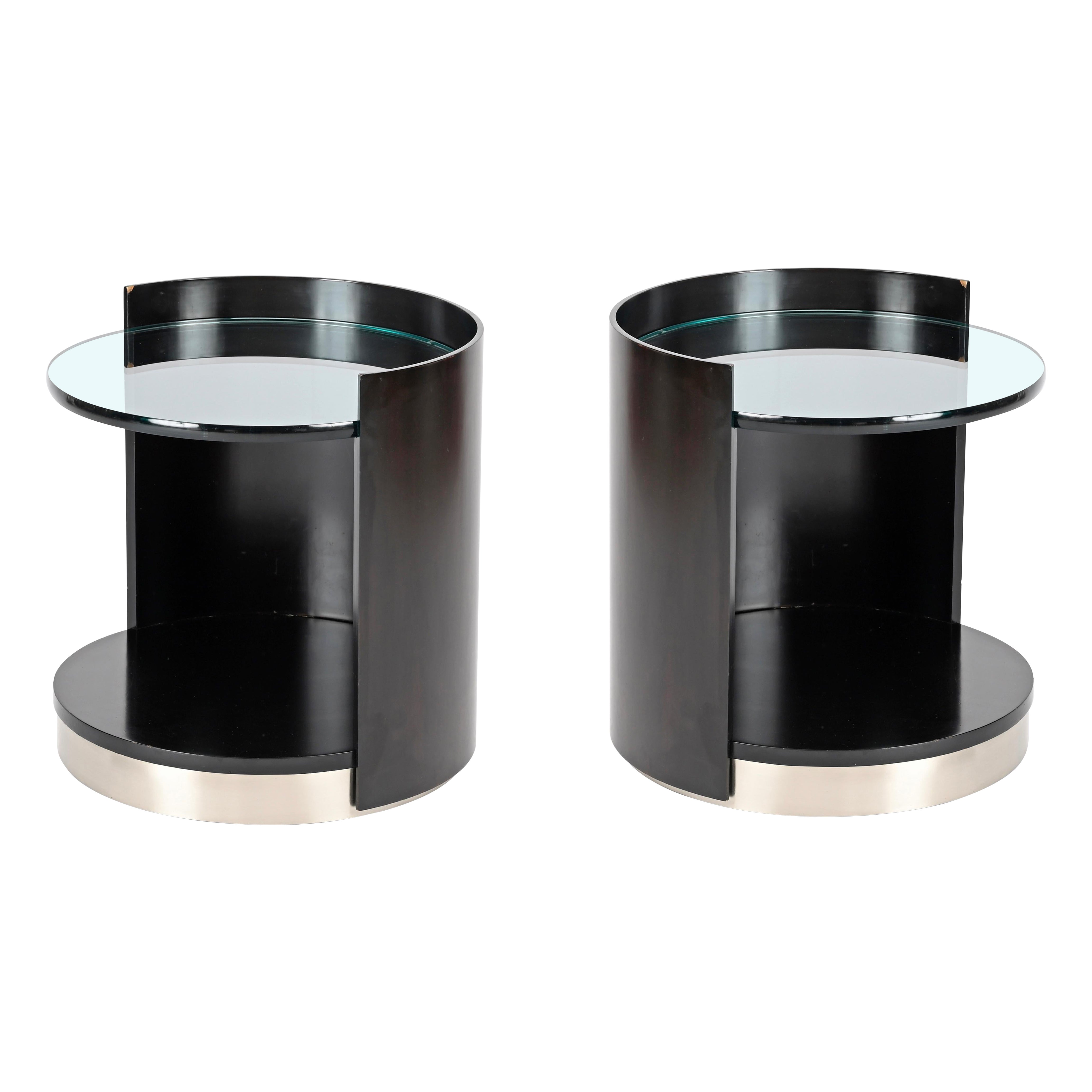 Coppia di comodini in legno laccato e cristallo di G. Moscatelli, Italia, anni 
70 in vendita