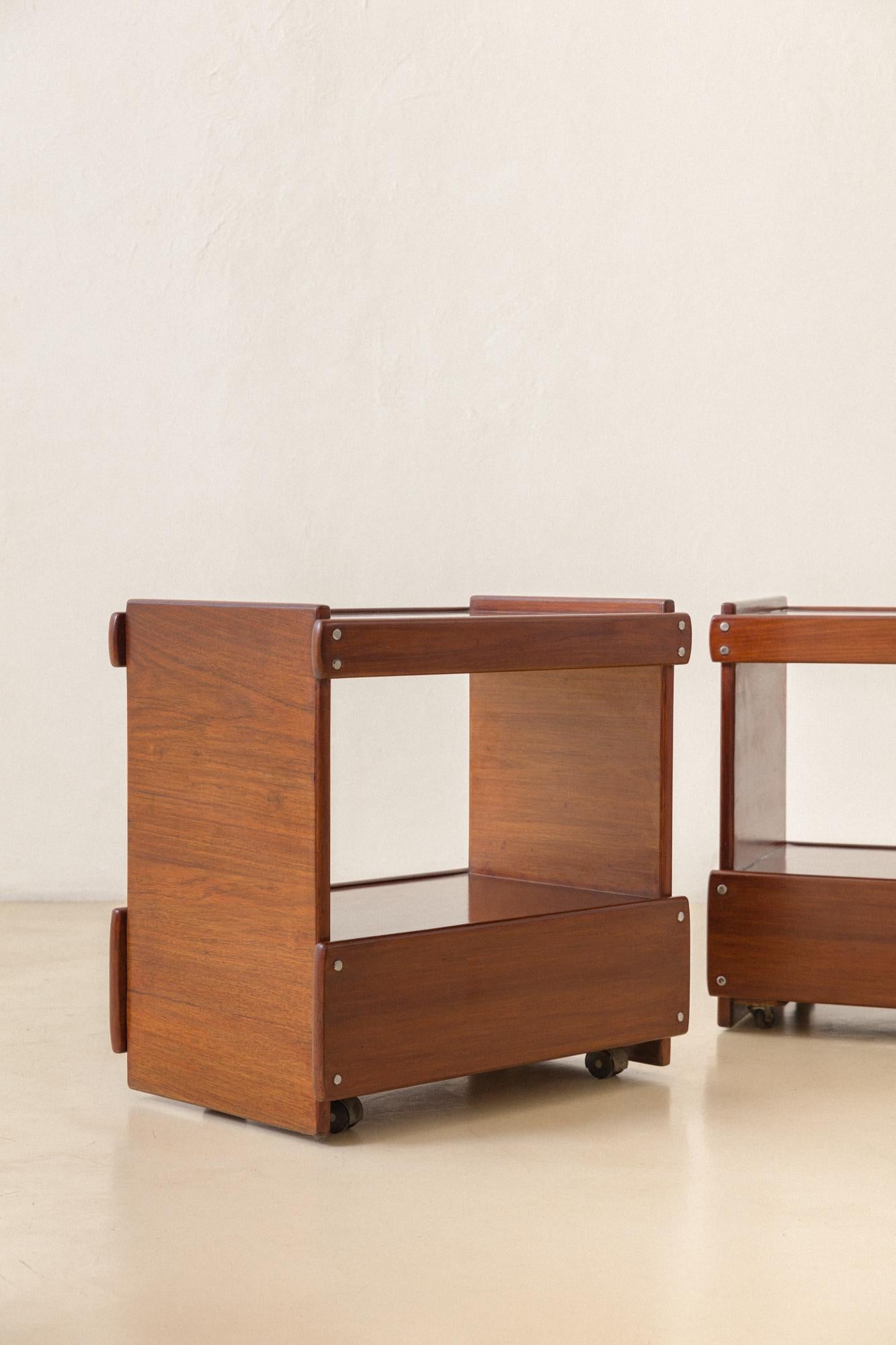Cedar Pair of Nightstands, Sergio Rodrigues, 1960s, Brazilian Design For Sale