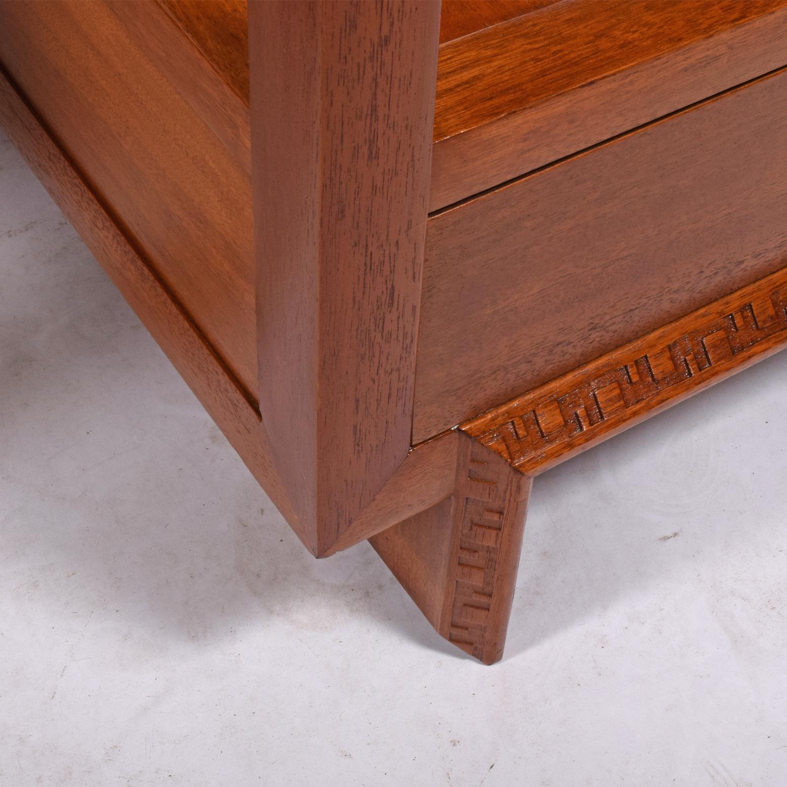 Mid-20th Century Pair of Nightstands/Side Tables by Frank Lloyd Wright for Heritage Henredon