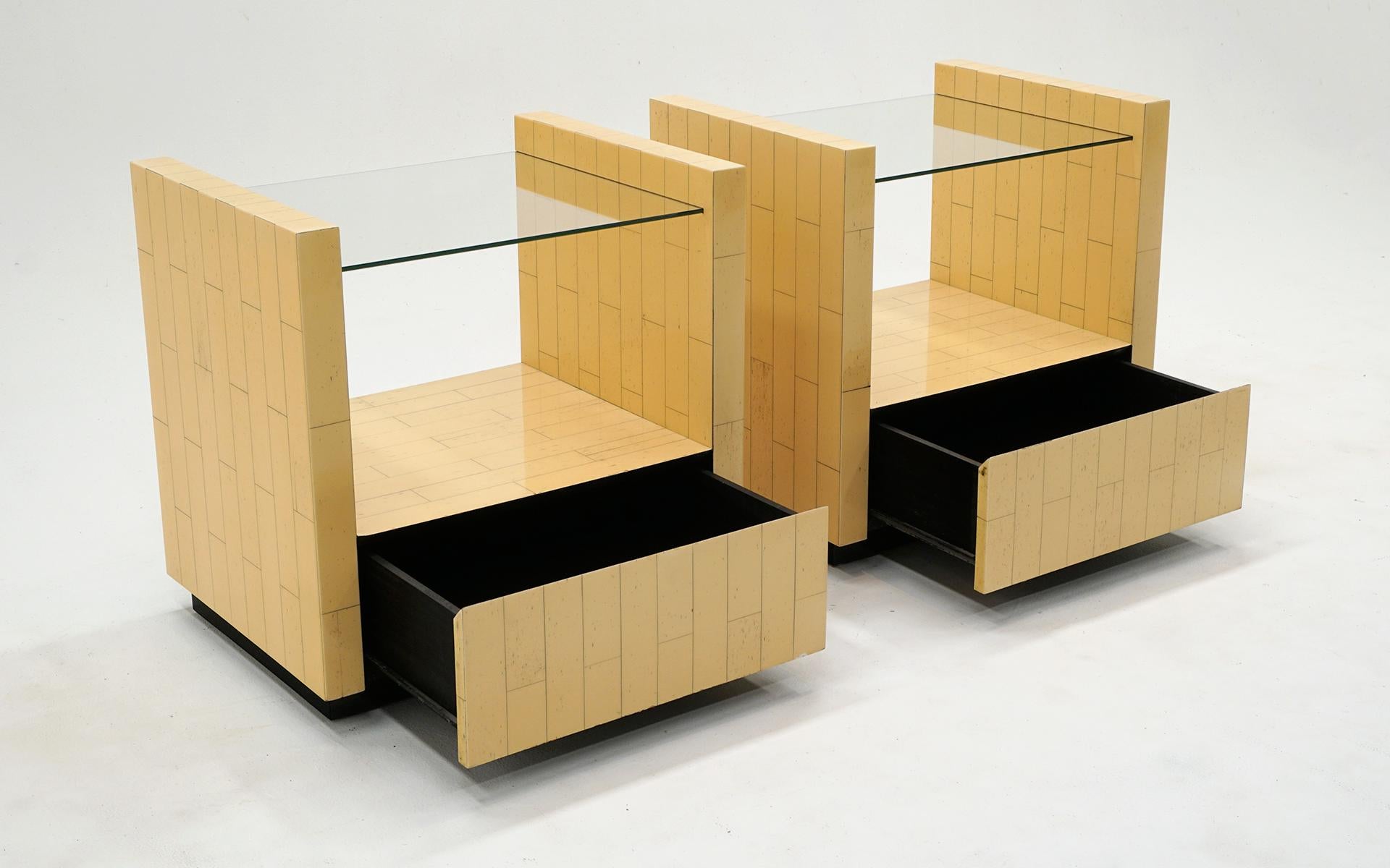 American Pair of Nightstands / Side Tables with Drawer by Karl Springer, 1970s. For Sale