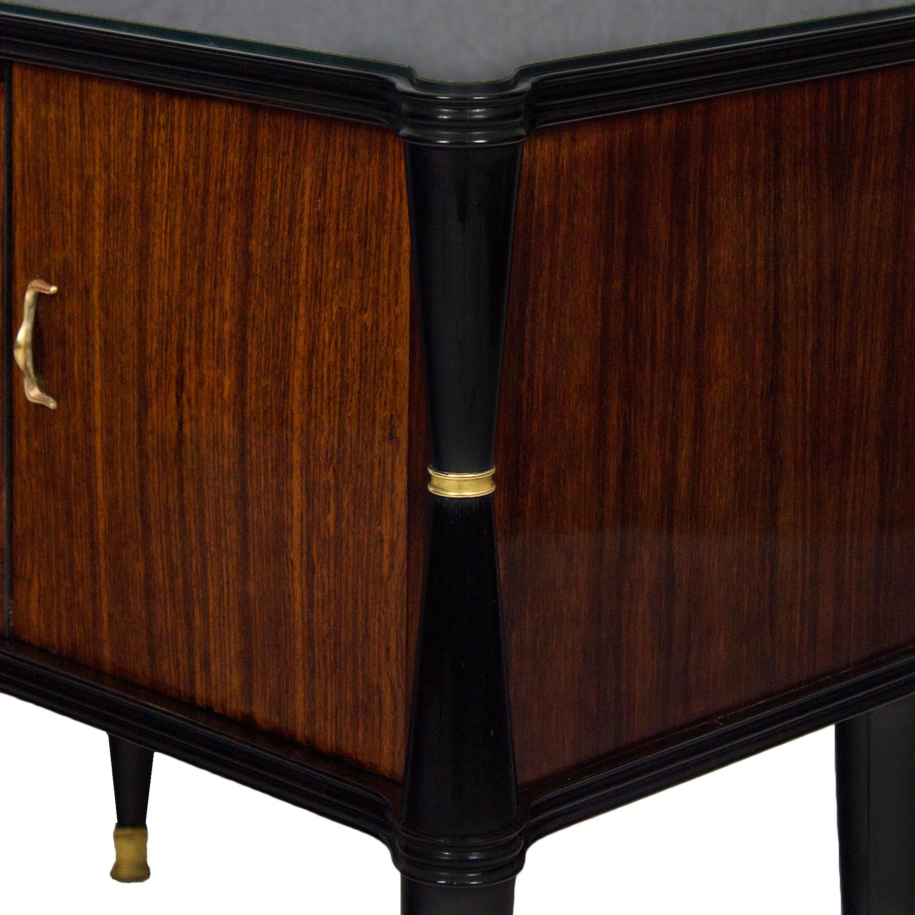 Mid-20th Century Pair of Nightstands, Style V. Dassi, Mahogany, Opaline, Italy, 1940s