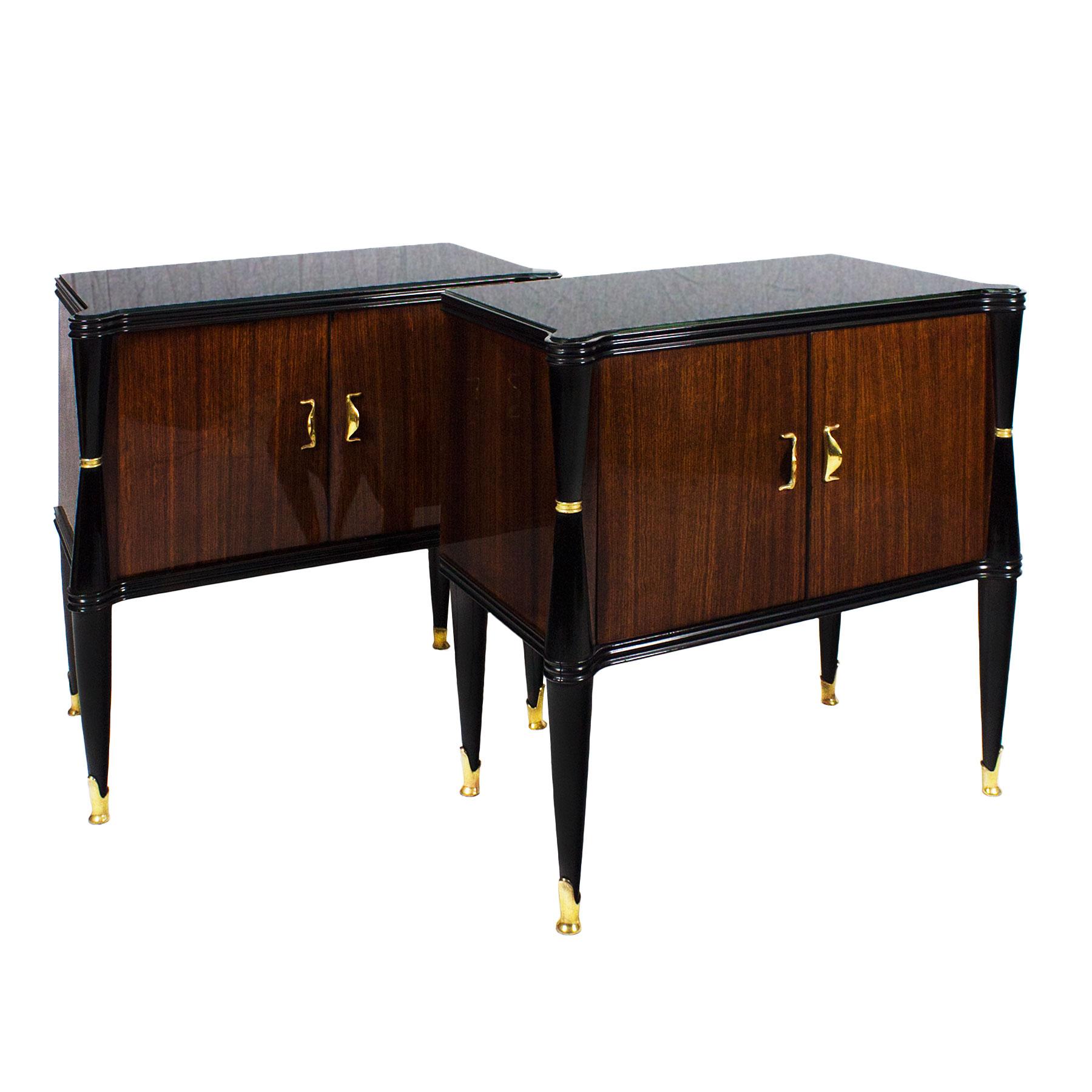 Pair of Nightstands, Style V. Dassi, Mahogany, Opaline, Italy, 1940s