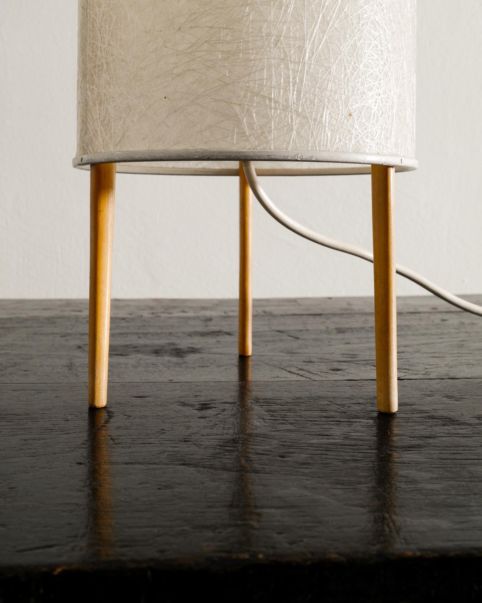 American Pair of No. 9 Mid Century Desk Table Lamps by Isamu Noguchi for Knoll USA, 1940s