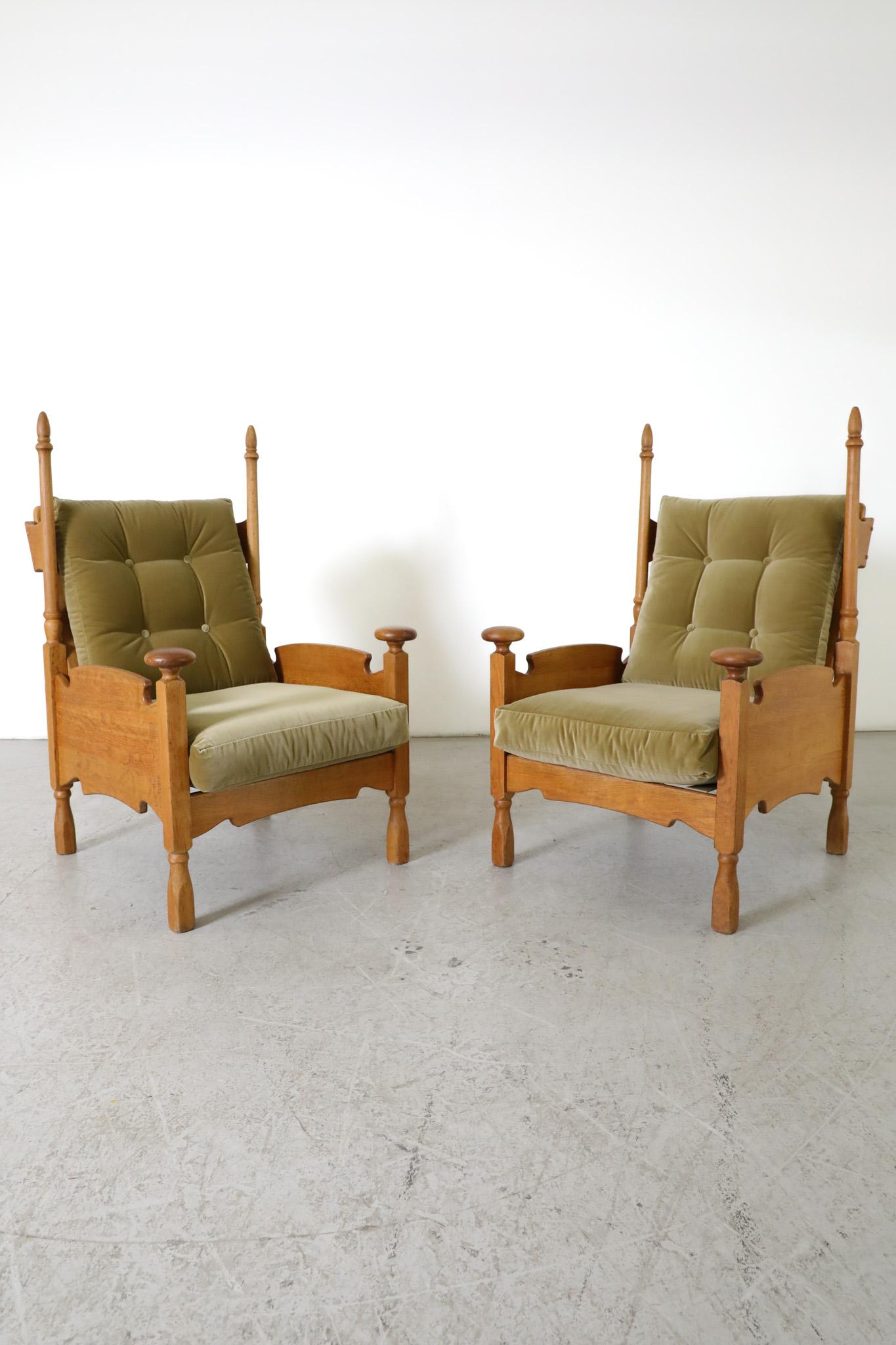 Pair of Nordic Oak and Leaf Green Velvet Throne-Like Lounge Chairs For Sale 2