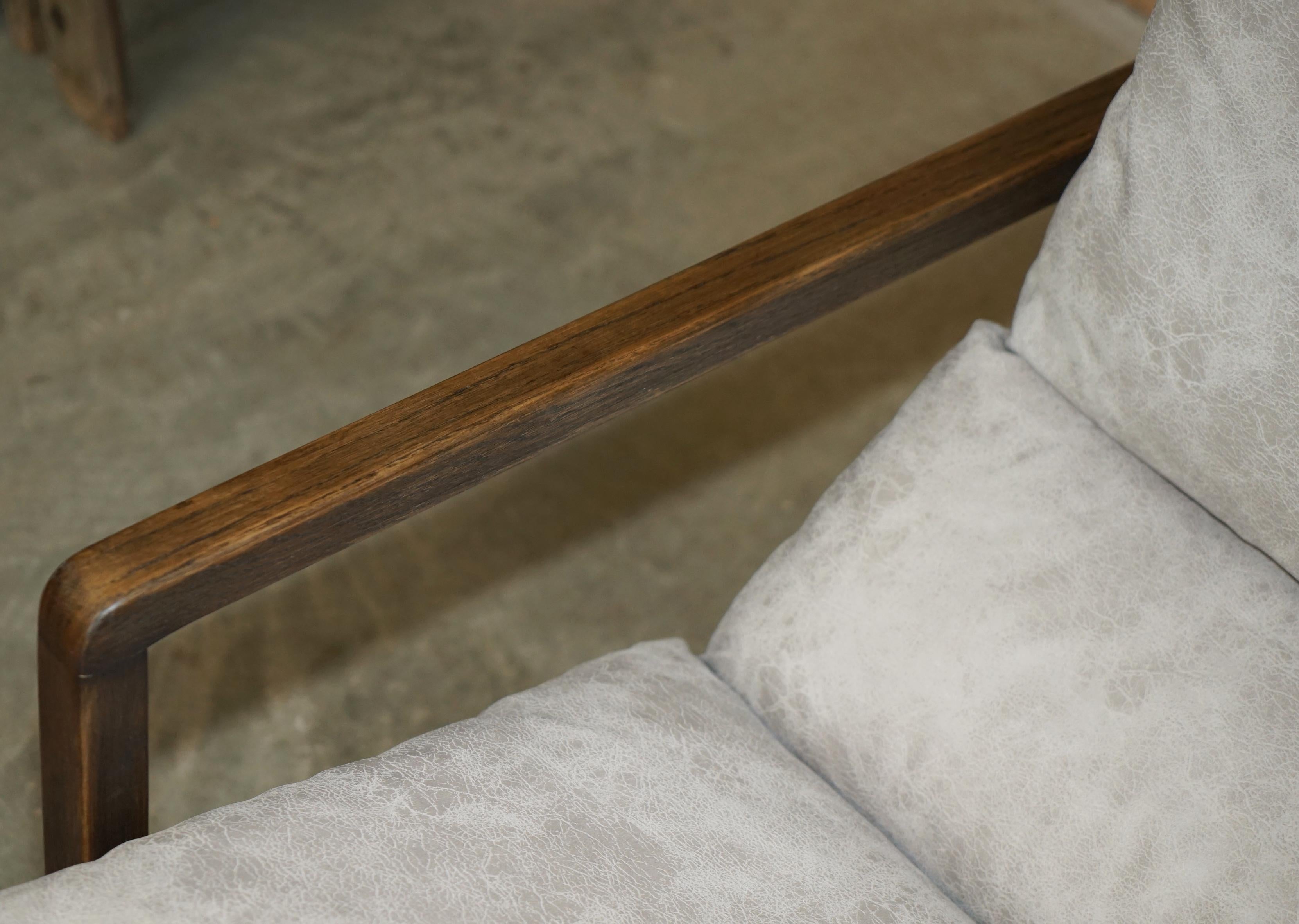 Pärchen nordische stil OSLO grau leder buche holz armschützer (20. Jahrhundert) im Angebot