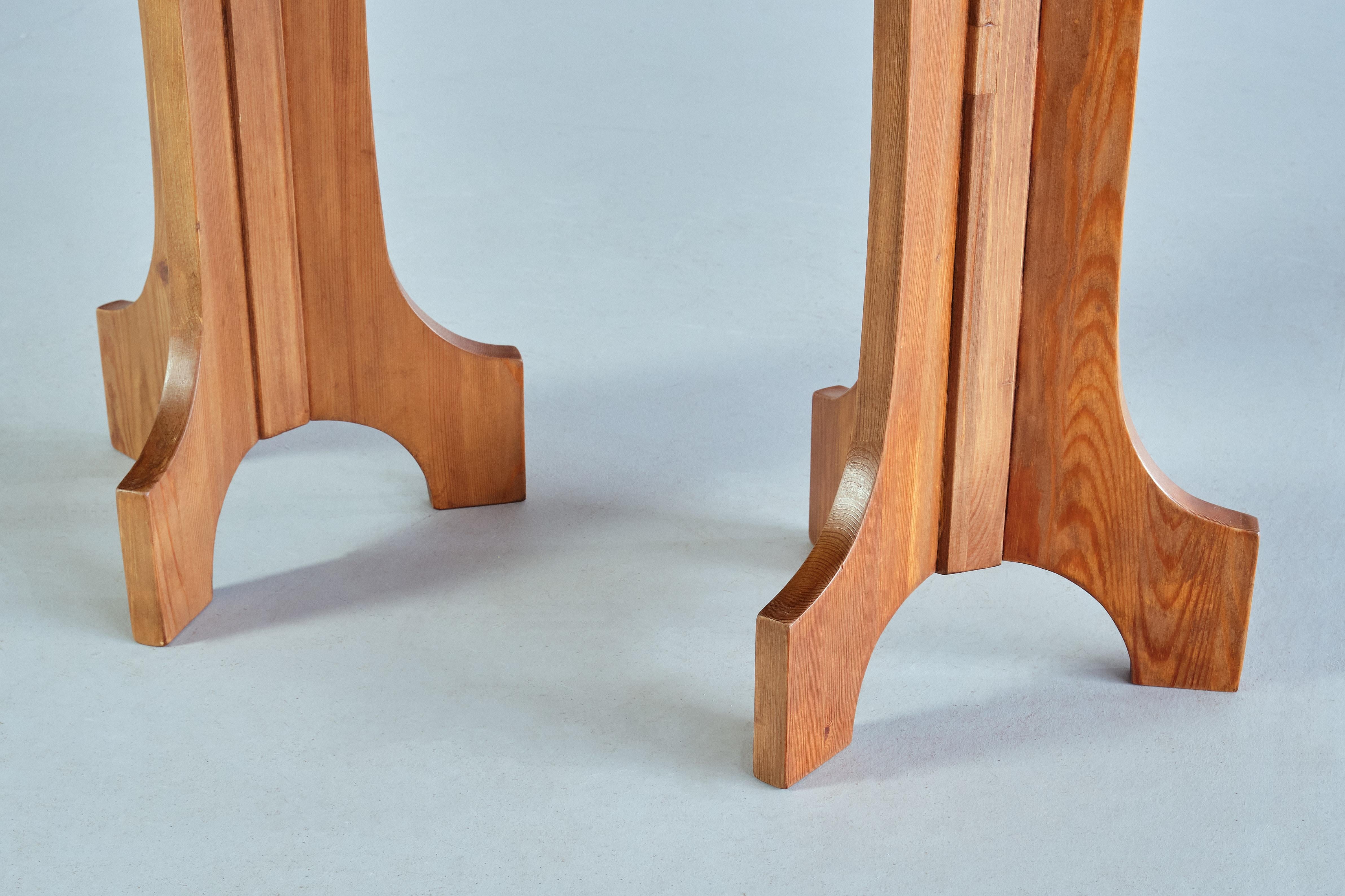 Pair of Nordiska Kompaniet Stools/ Side Tables in Solid Pine, Sweden, 1940s 5