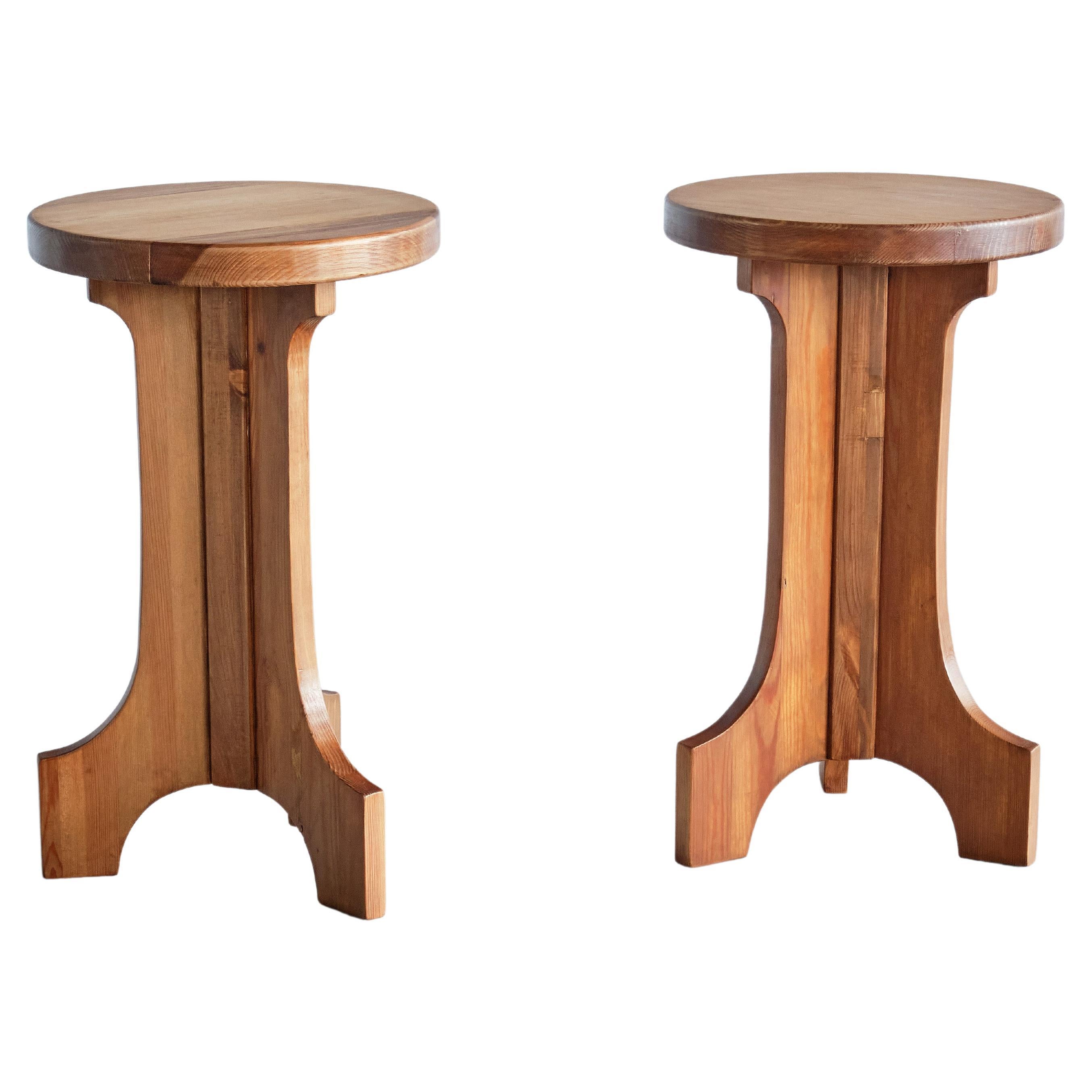 Pair of Nordiska Kompaniet Stools/ Side Tables in Solid Pine, Sweden, 1940s