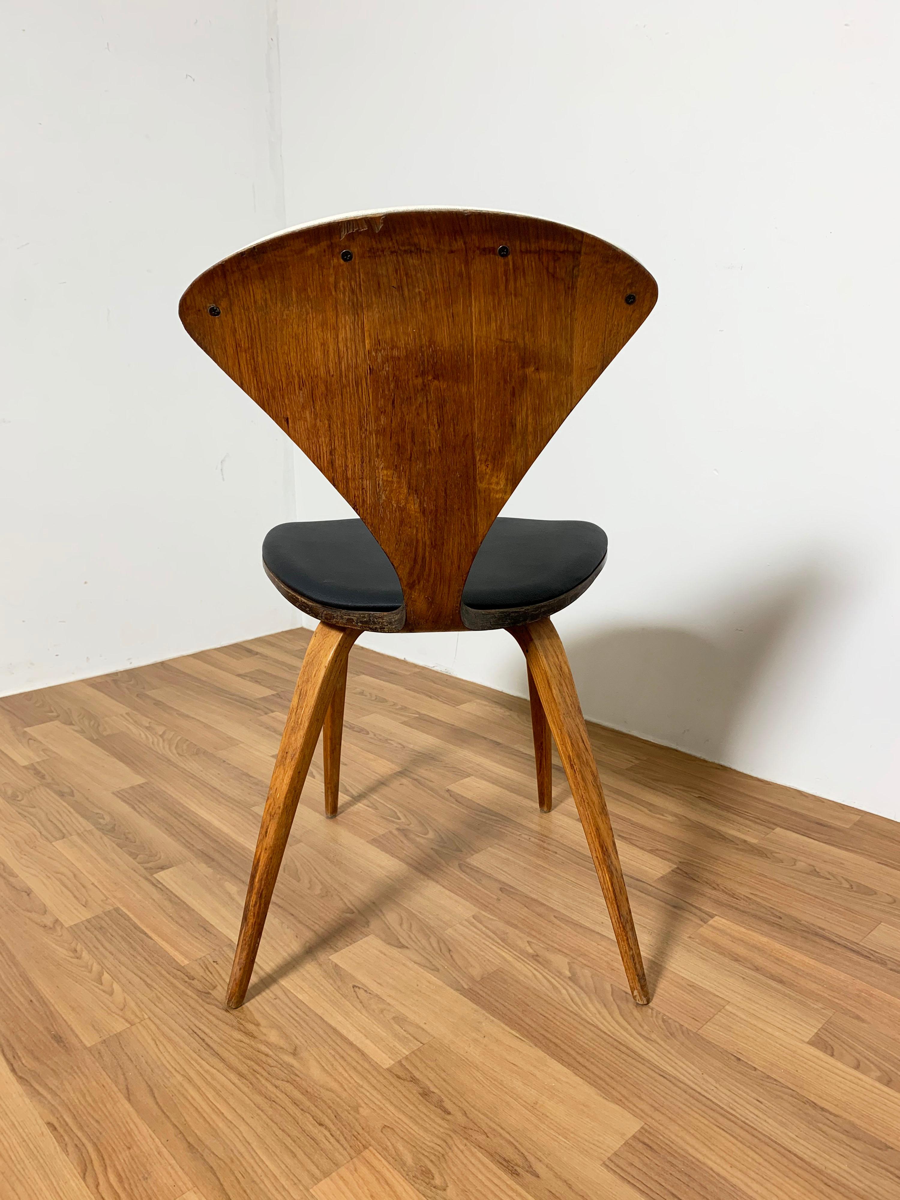 Pair of Norman Cherner Dining Chairs for Plycraft, Circa 1960s 2