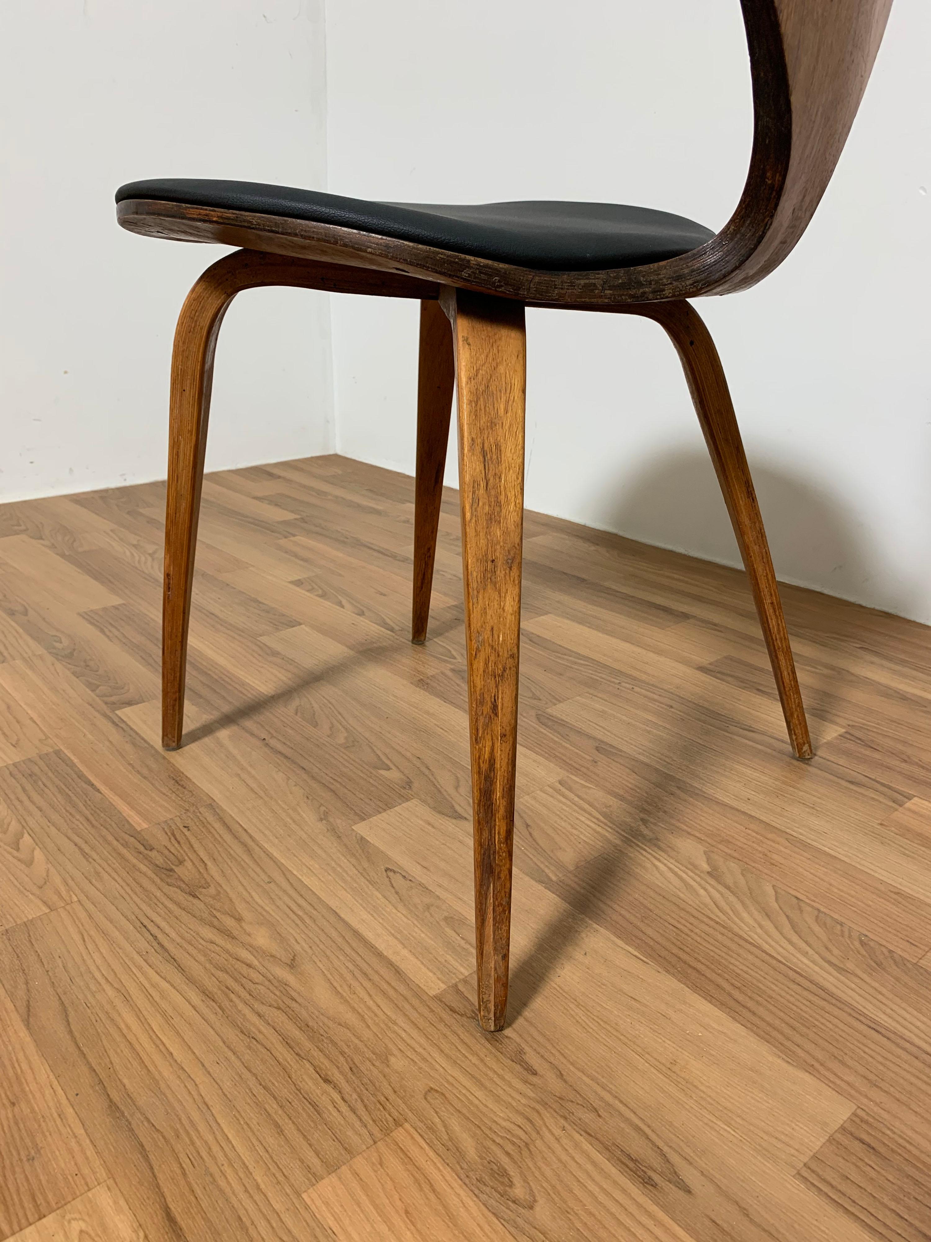 Pair of Norman Cherner Dining Chairs for Plycraft, Circa 1960s 4