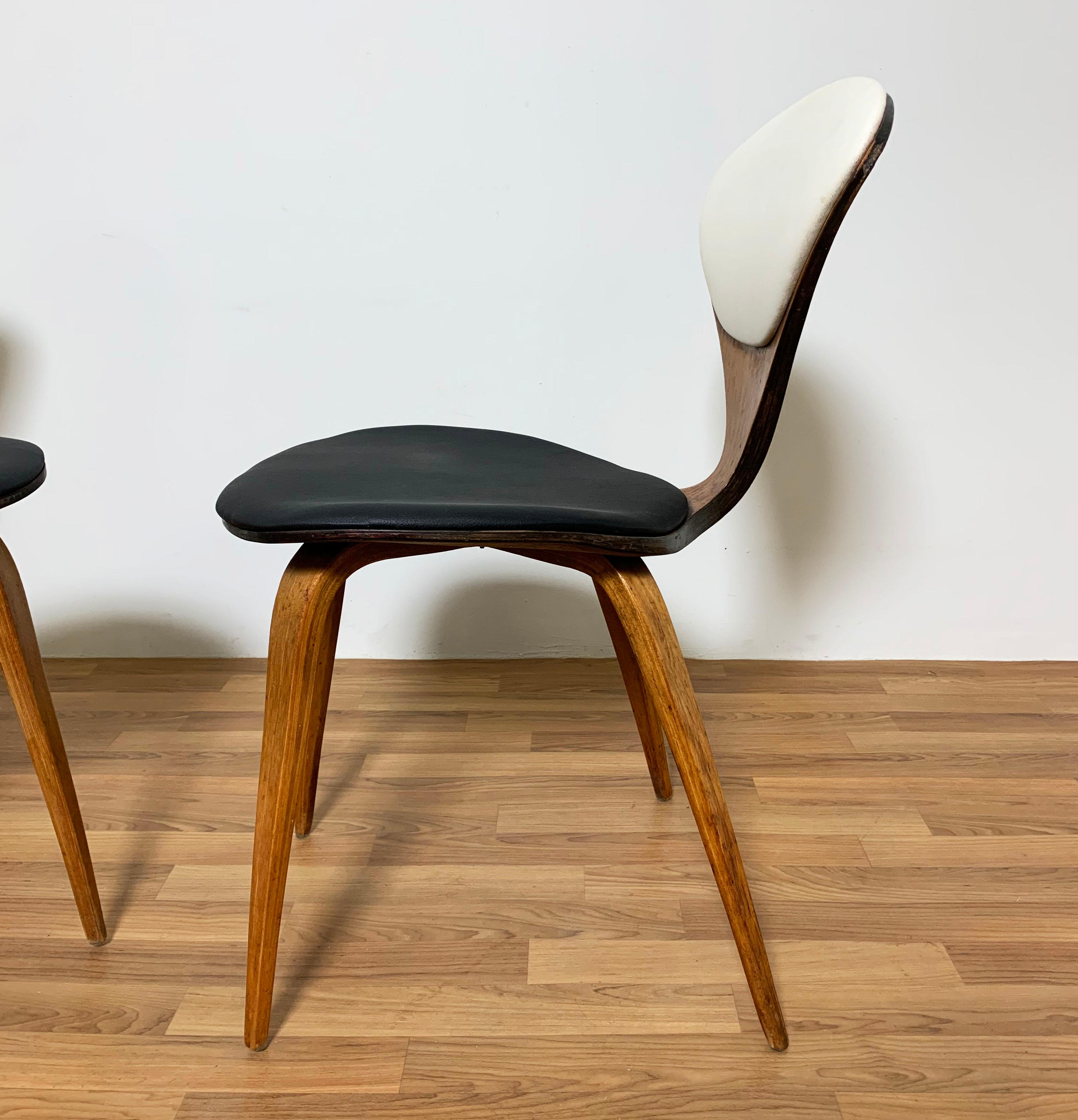 Pair of Norman Cherner Dining Chairs for Plycraft, Circa 1960s In Good Condition In Peabody, MA