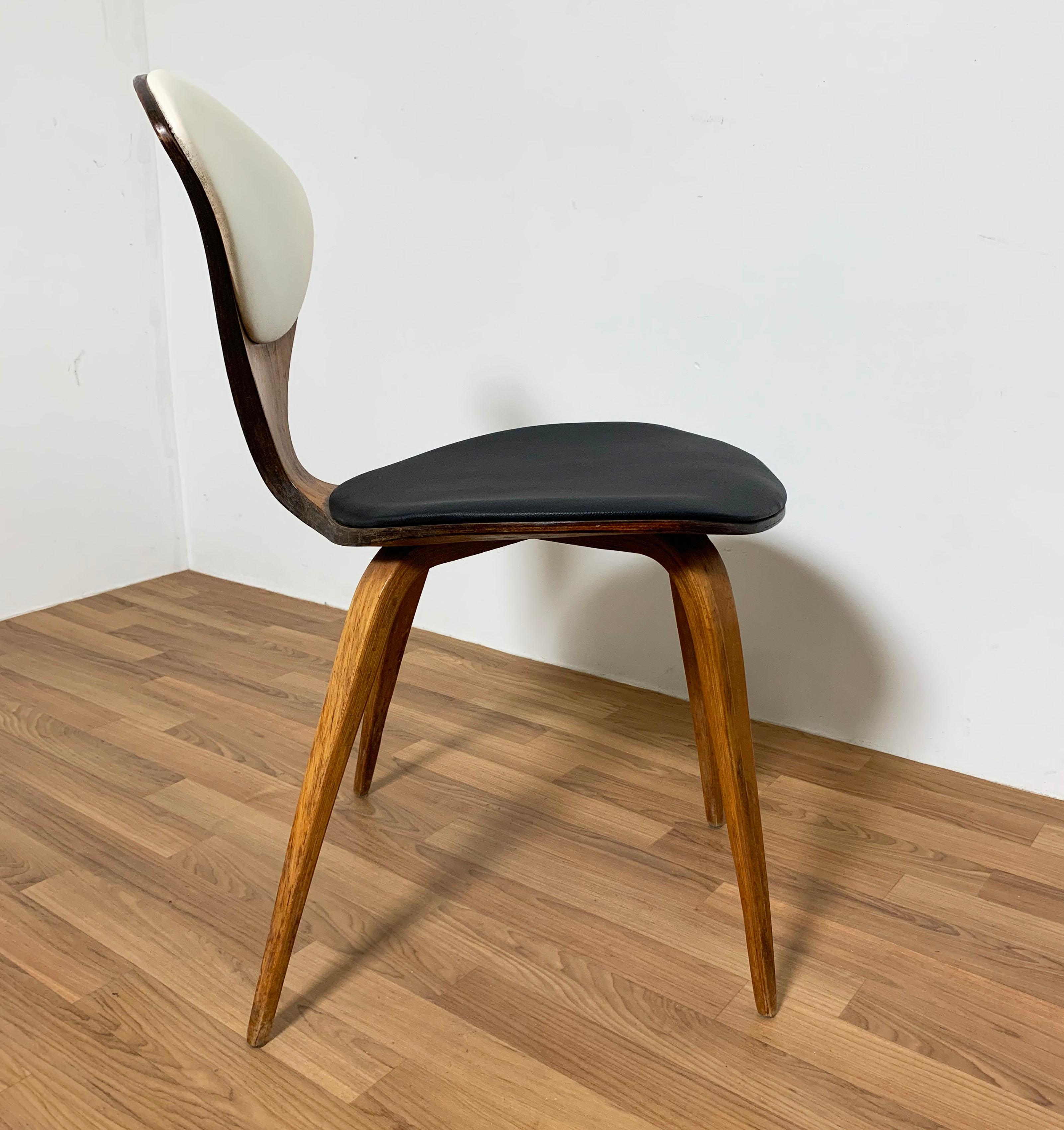 Pair of Norman Cherner Dining Chairs for Plycraft, Circa 1960s 1