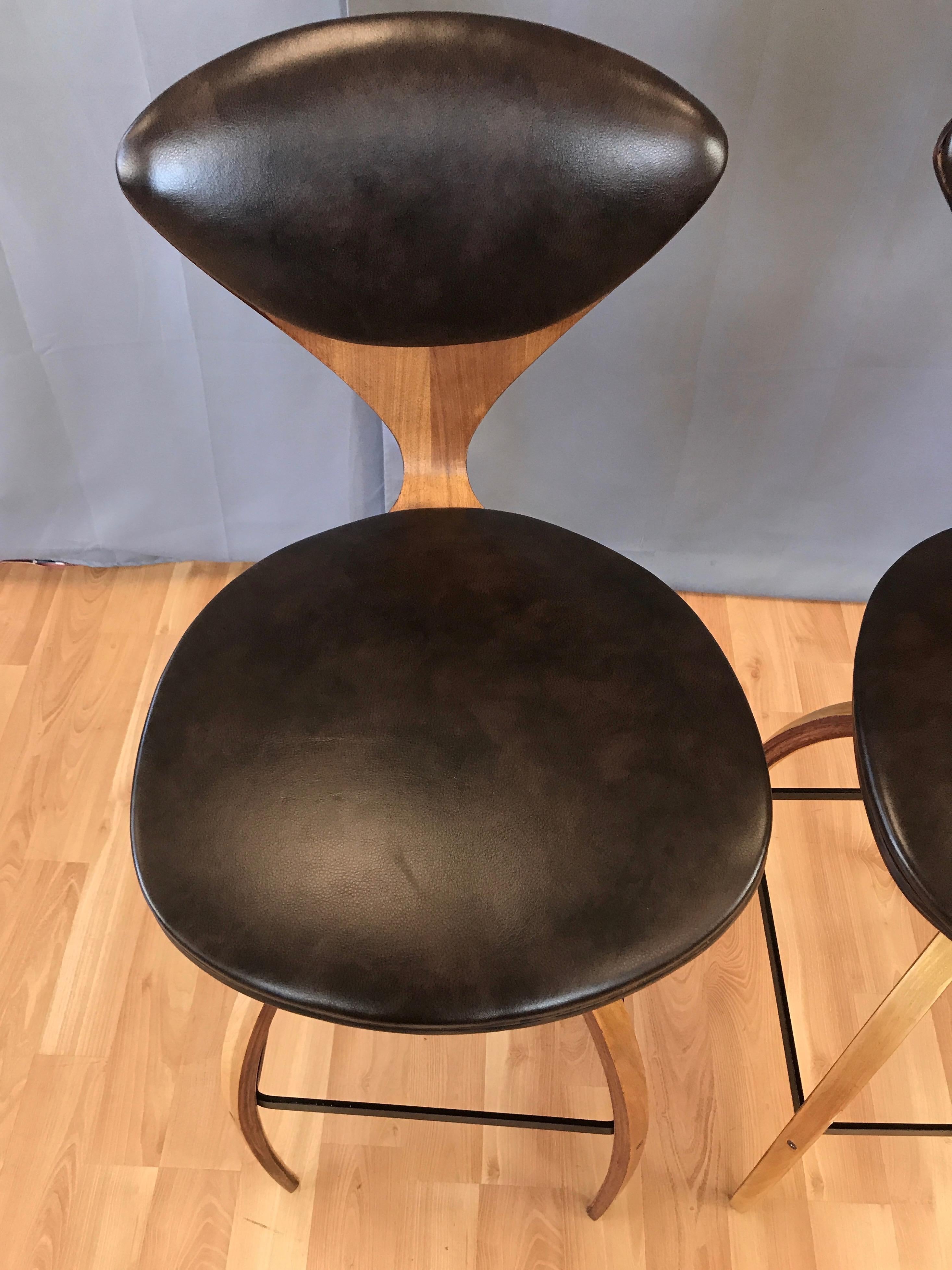 Pair of Norman Cherner for Plycraft Tall Walnut Swivel Barstools, 1960s 2