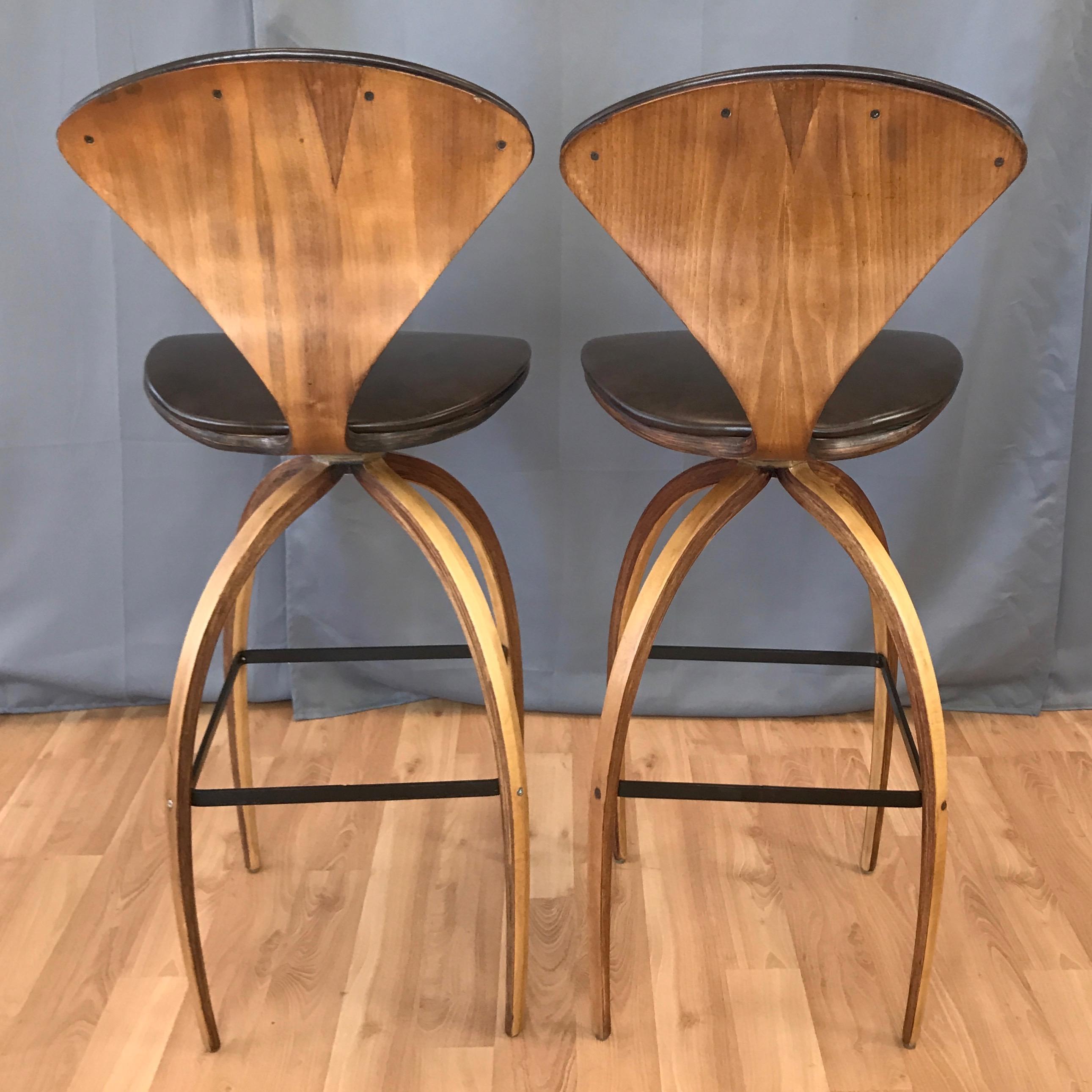Pair of Norman Cherner for Plycraft Tall Walnut Swivel Barstools, 1960s 4