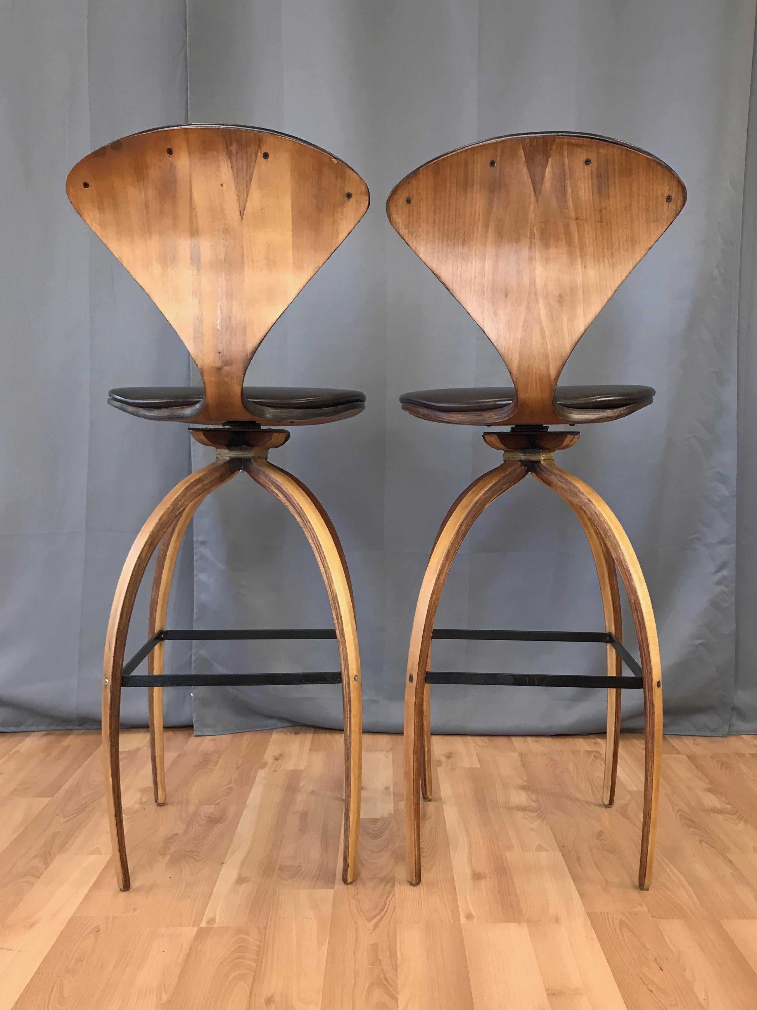 Pair of Norman Cherner for Plycraft Tall Walnut Swivel Barstools, 1960s In Good Condition In San Francisco, CA