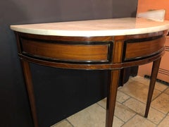 Coppia di console con piano in marmo dell'Europa settentrionale