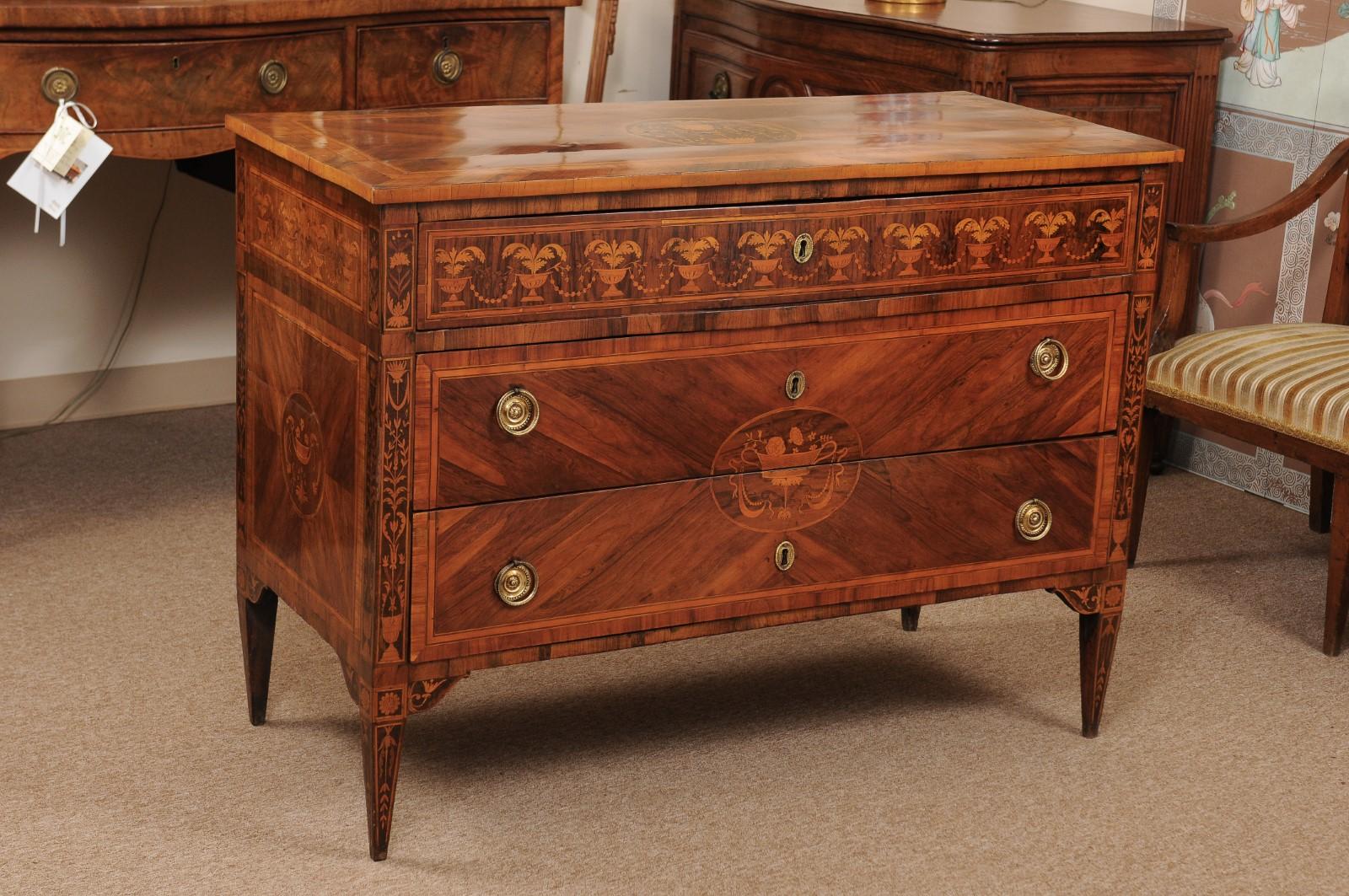 Pair of Northern Italian Neoclassical Marquetry Inlaid Commodes, circa 1800 4