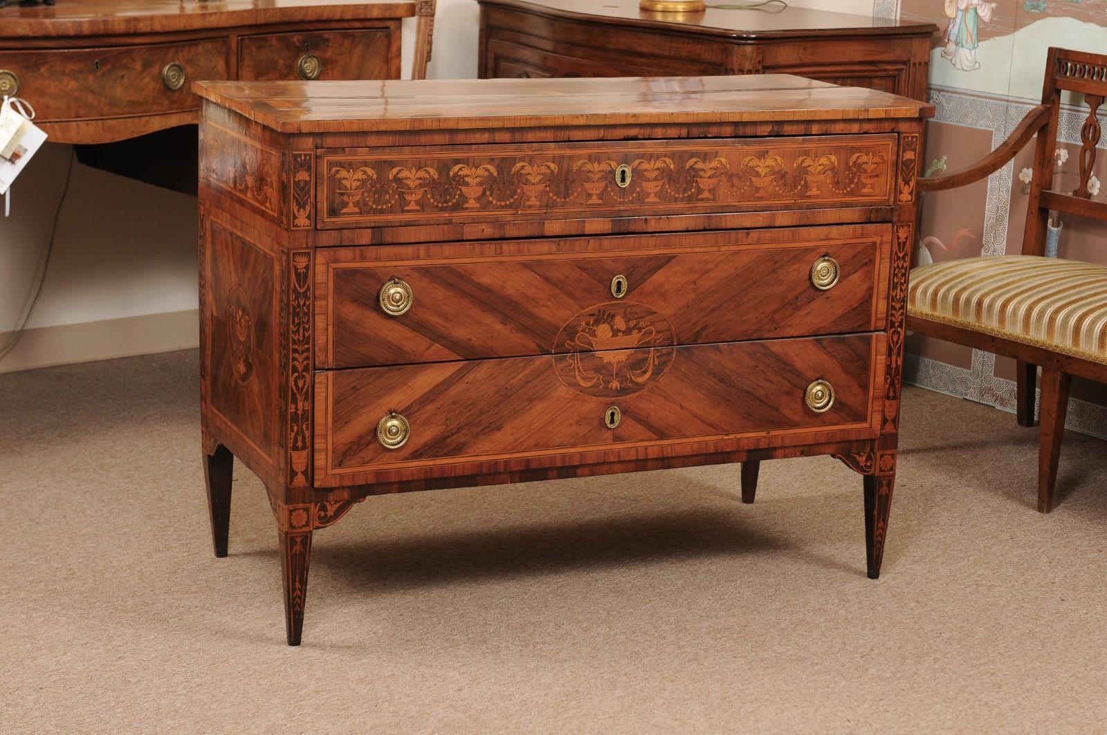 Pair of Northern Italian Neoclassical Marquetry Inlaid Commodes, circa 1800 10