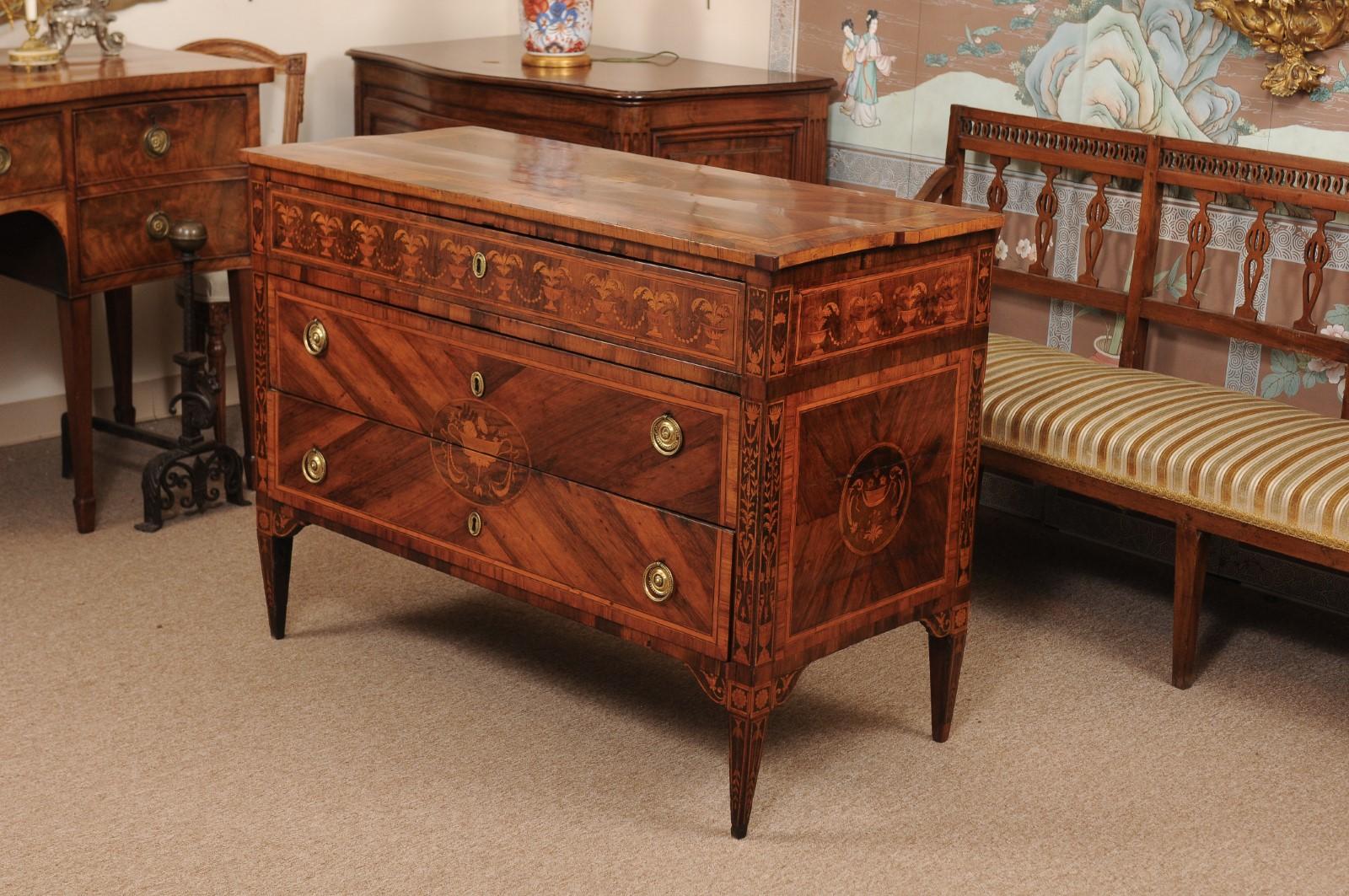Pair of Northern Italian Neoclassical Marquetry Inlaid Commodes, circa 1800 1