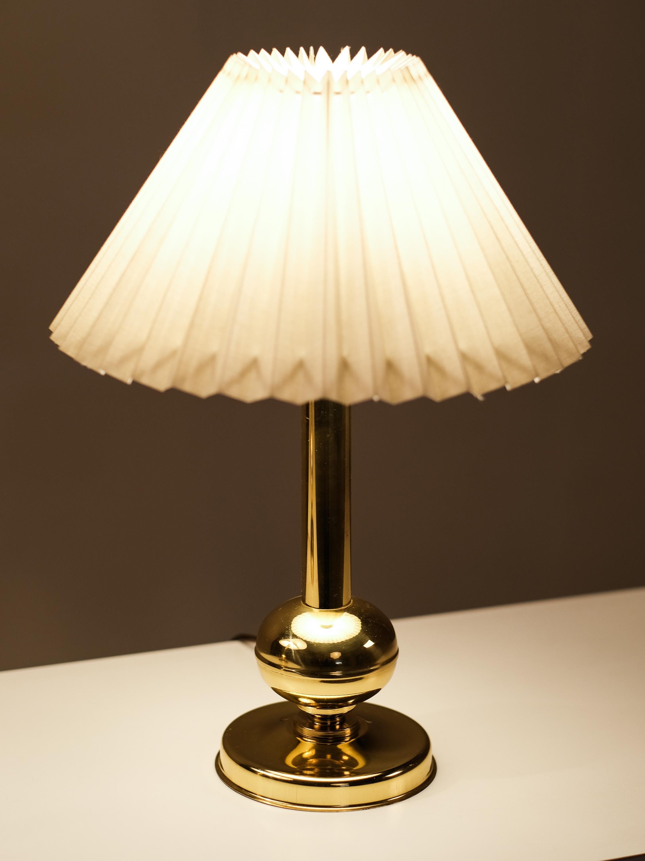 Pair of Norwegian Brass Table Lamps by G. Johansen, 1960s For Sale 12