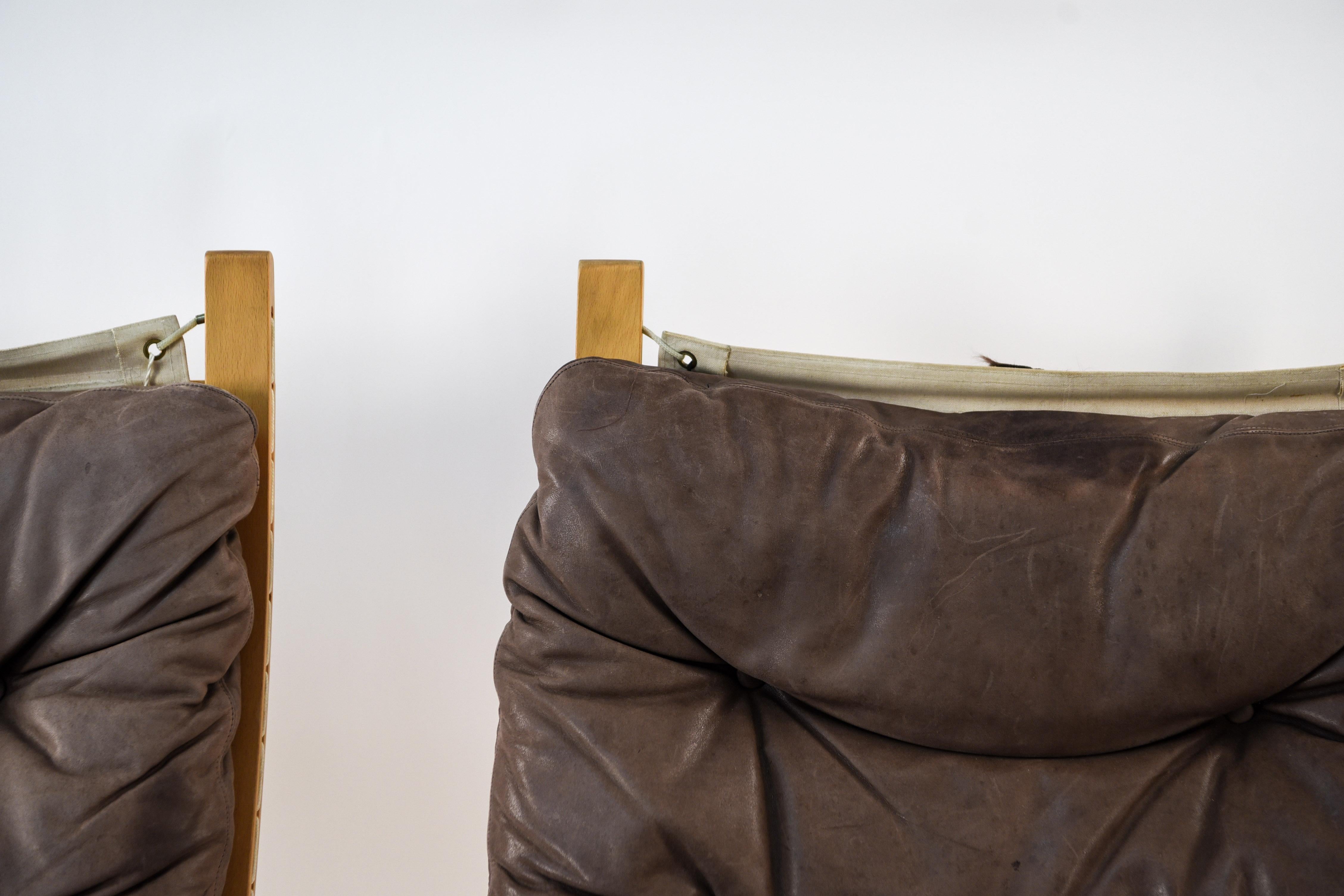 Pair of Norwegian Ingmar Relling for Westnofa Brown Leather Siesta Chairs In Good Condition In Norwalk, CT
