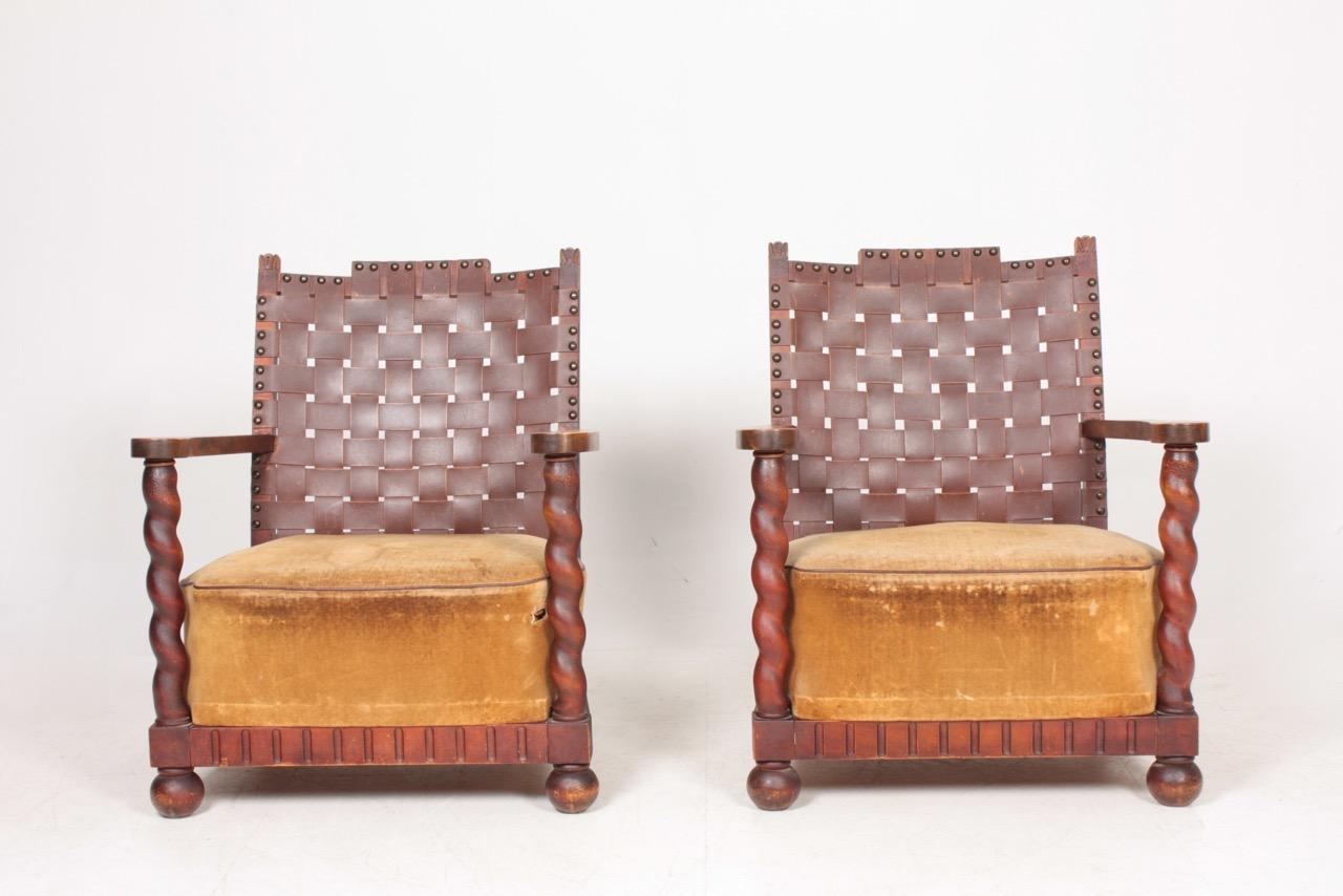 Scandinavian Modern Pair of Norwegian Lounge Chairs with Patinated Leather, 1940s For Sale