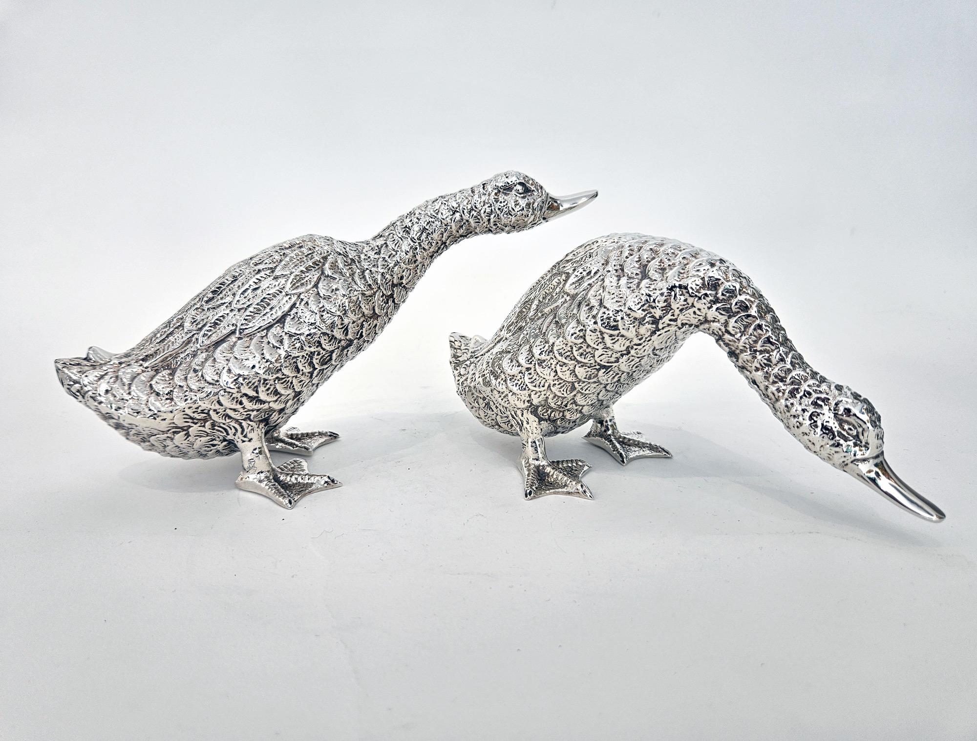 Paar versilberte Bronzegeweihe oder Mallard-Enten, Spanien, um 1970 (Hollywood Regency) im Angebot