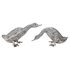 Pareja de ocas o ánades reales de bronce plateado, España, c. 1970