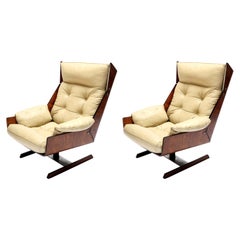 Pair of Novo Rumo 1960s Brazilian Jacaranda Wood Lounge Chairs in Beige Leather