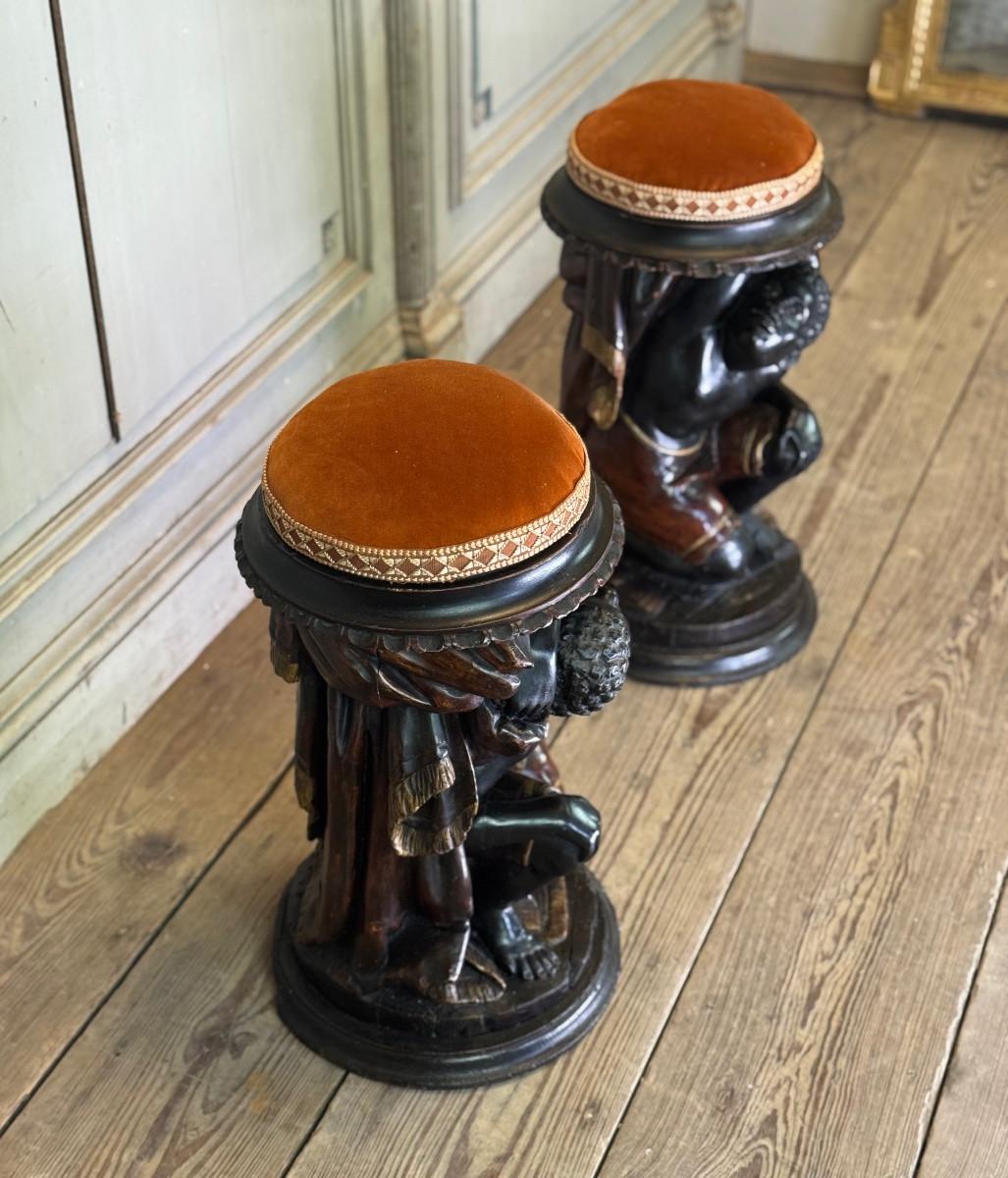 Paar nubische Hocker, polychrome Skulpturen, Venedig, um 1880 (Napoleon III.) im Angebot
