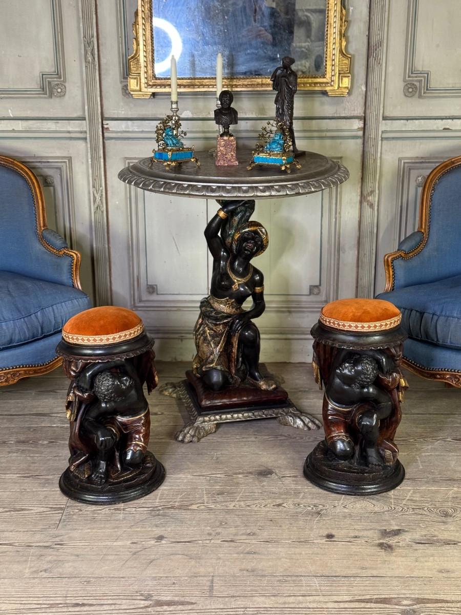 Paar nubische Hocker, polychrome Skulpturen, Venedig, um 1880 (Holz) im Angebot