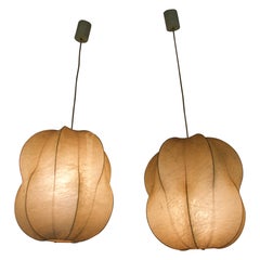 Coppia di lampade a sospensione 'Nuvola' di Achille e Pier Giacomo Castiglioni per Flos Coppia di lampade a sospensione 'Nuvola' di Achille e Pier Giacomo Castiglioni per Flos