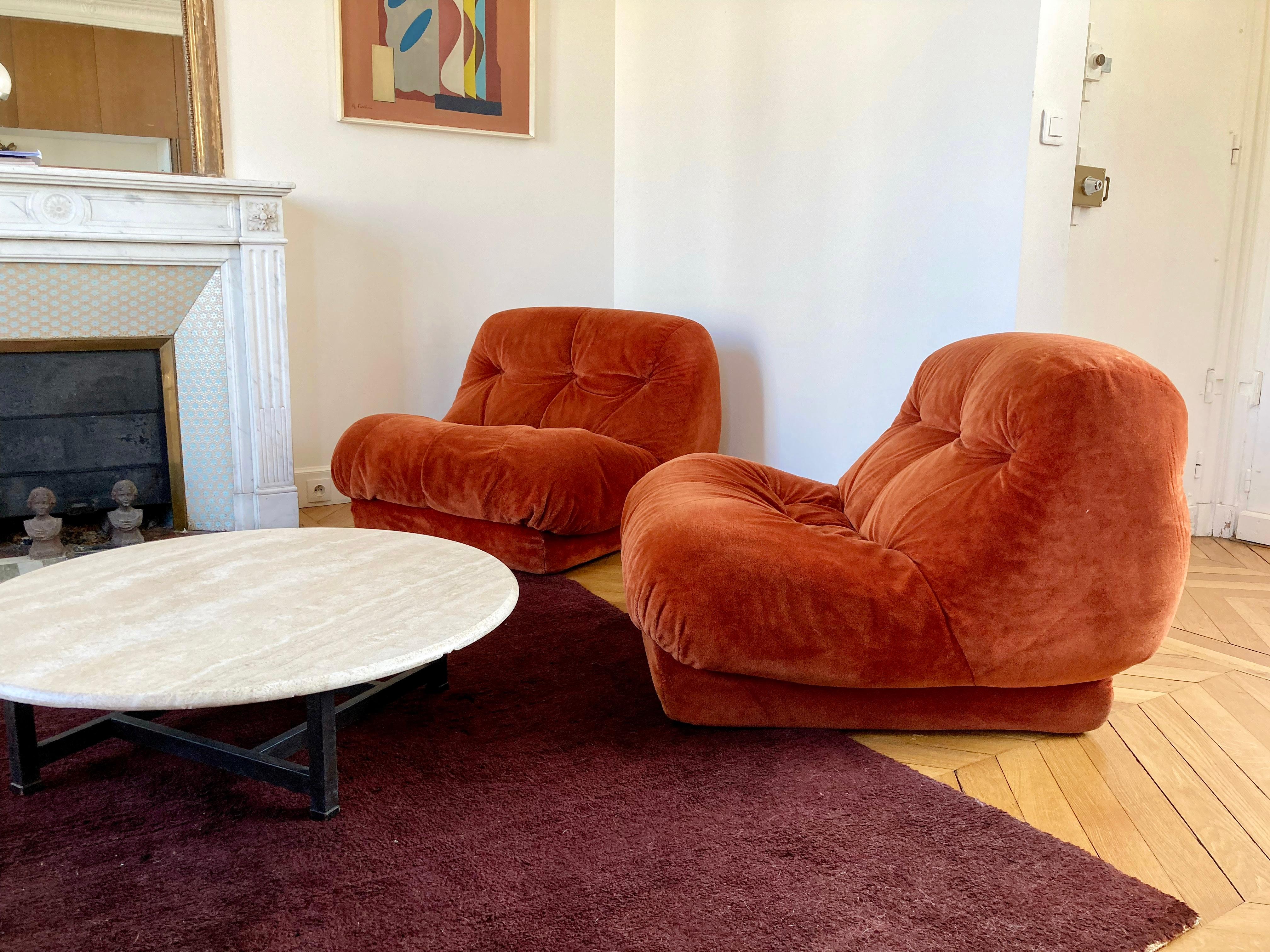 Velvet Pair of Nuvolone chairs by Rino Maturi, original velvet