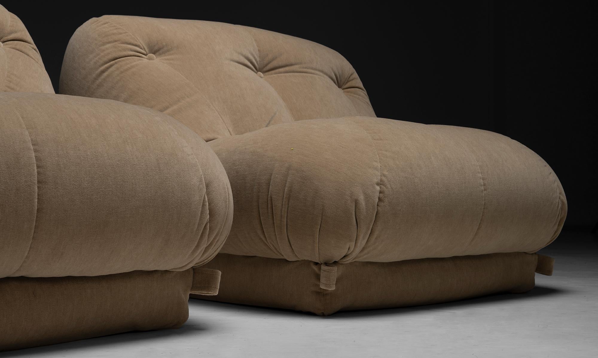 Fin du 20e siècle Paire de chaises longues Nuvolone par Rino Maturi, Italie circa 1970 en vente
